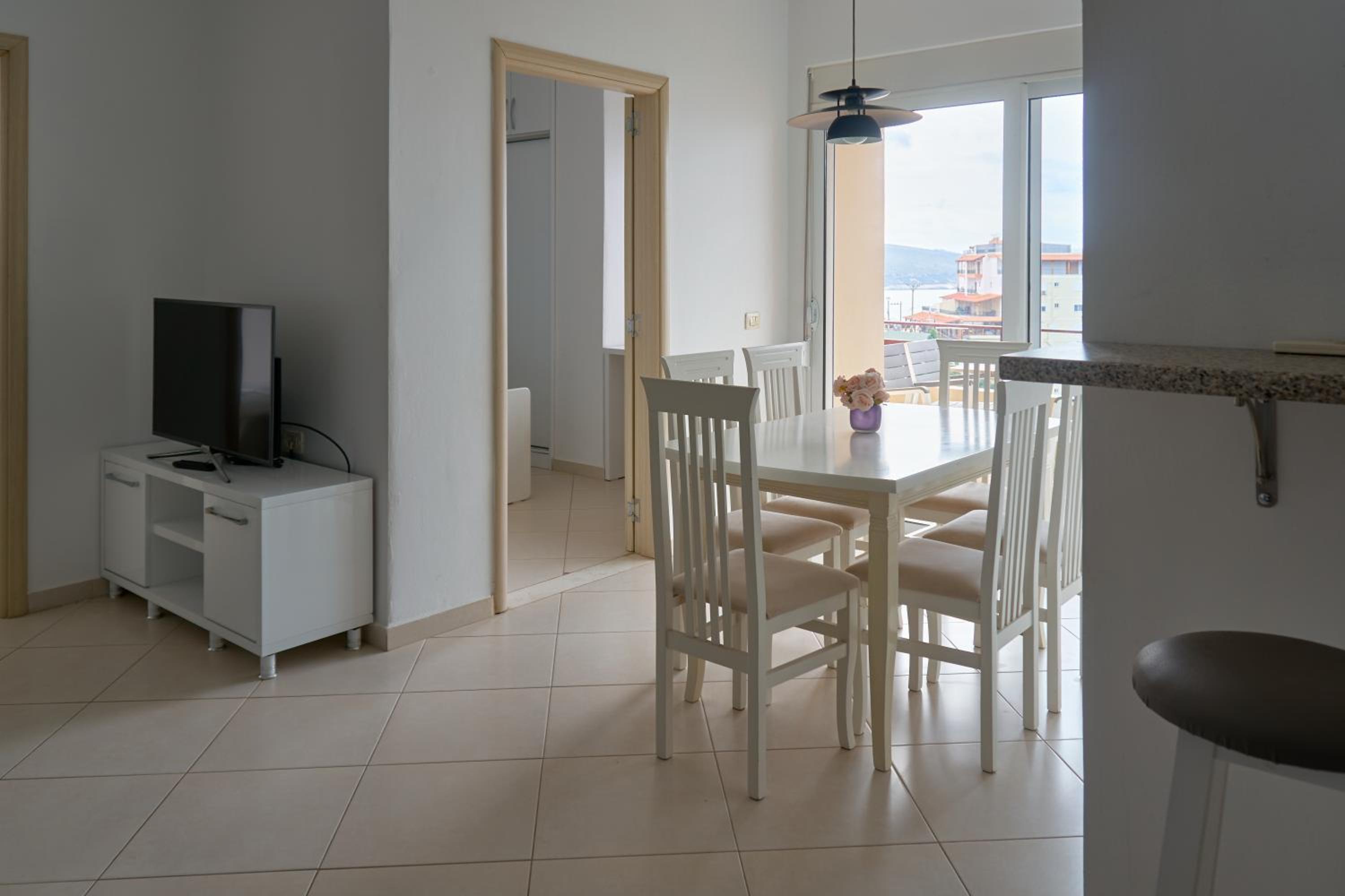 Del Mar Sea View Apartment