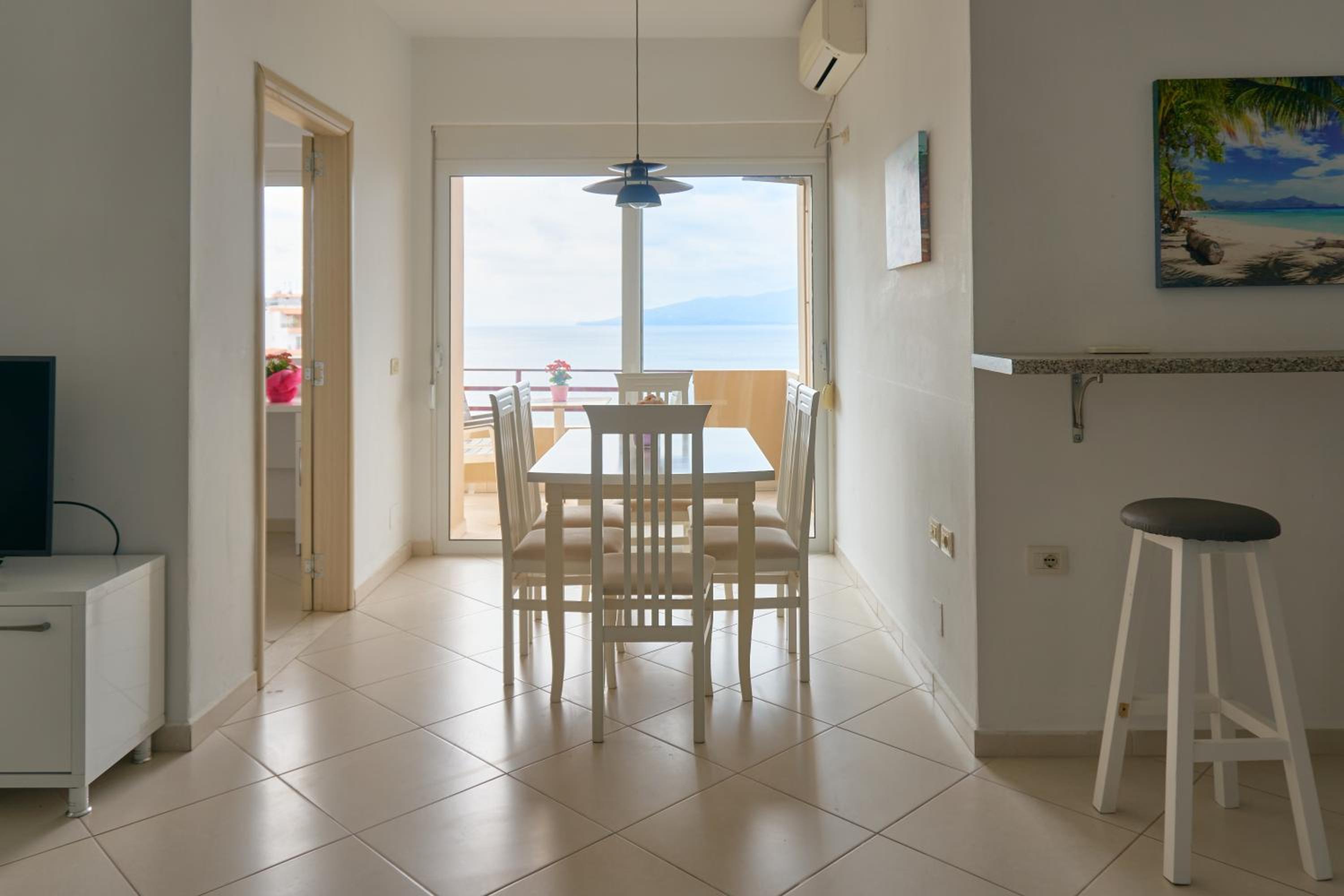 Del Mar Sea View Apartment