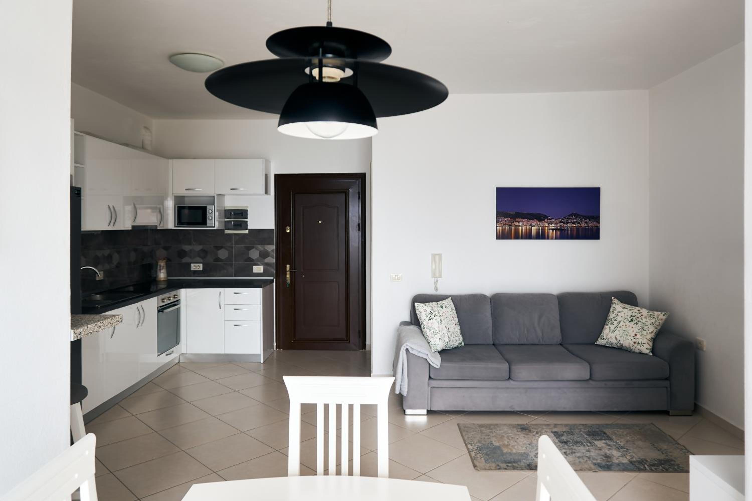 Del Mar Sea View Apartment