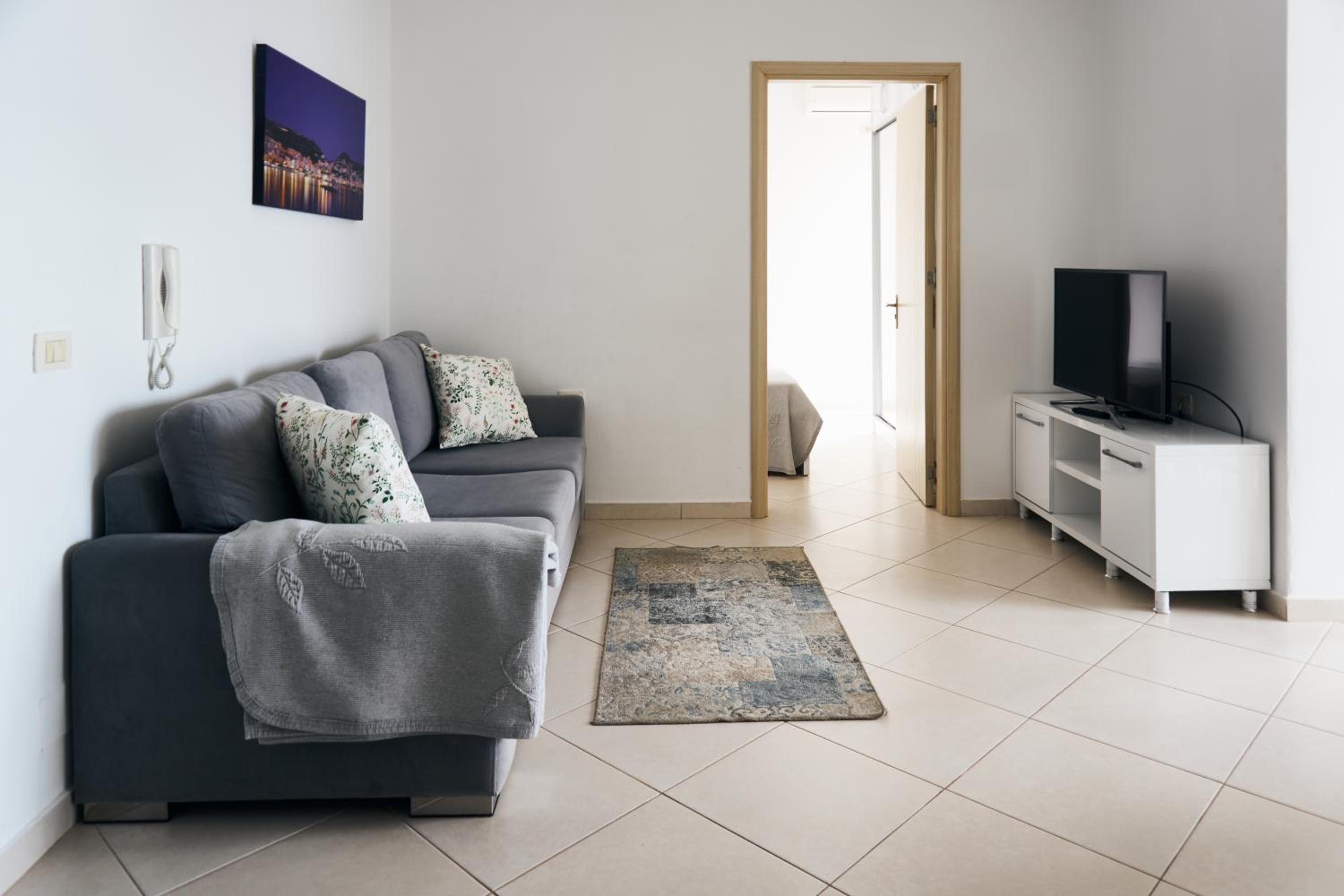 Del Mar Sea View Apartment