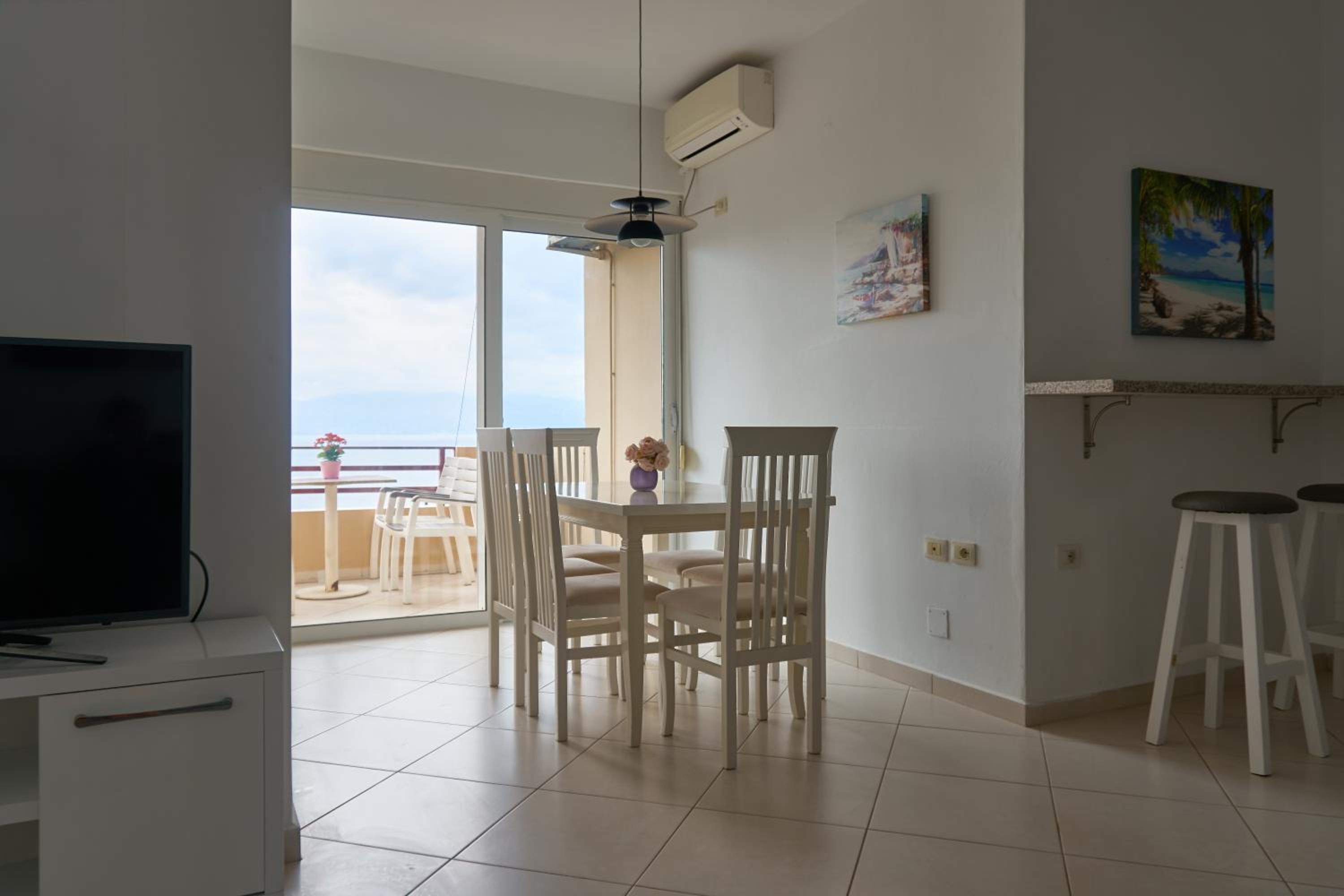 Del Mar Sea View Apartment