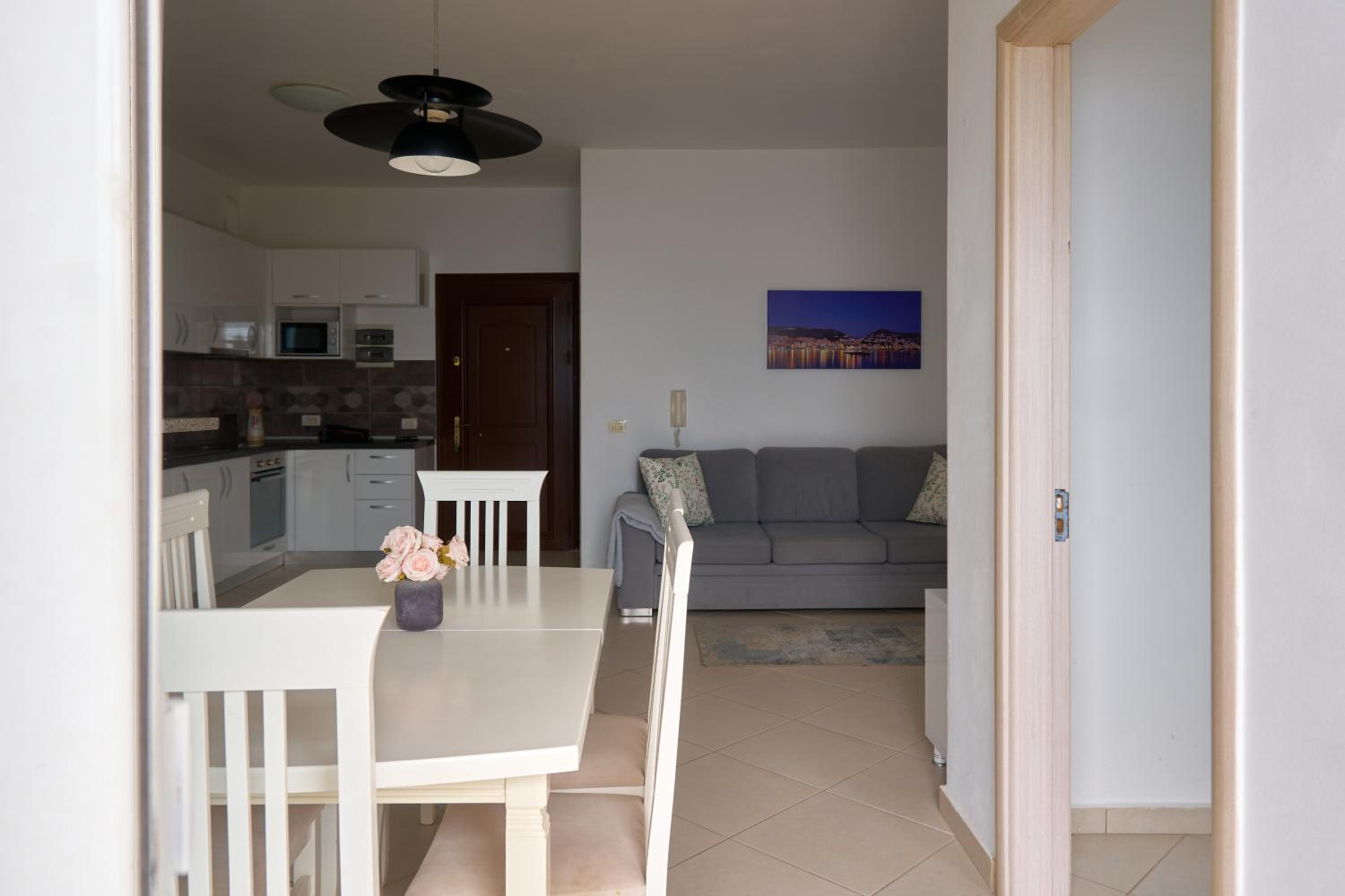 Del Mar Sea View Apartment