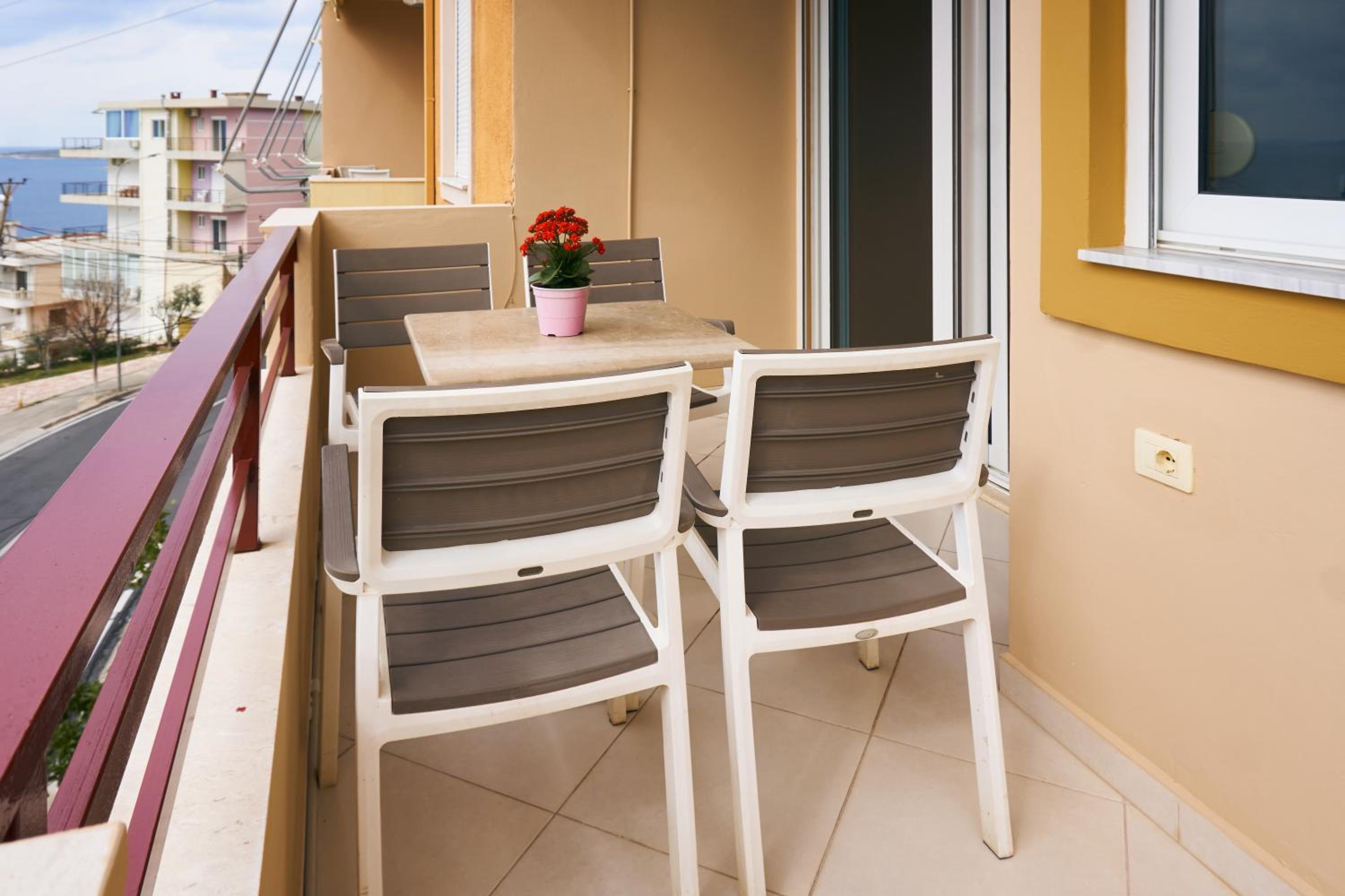 Del Mar Sea View Apartment