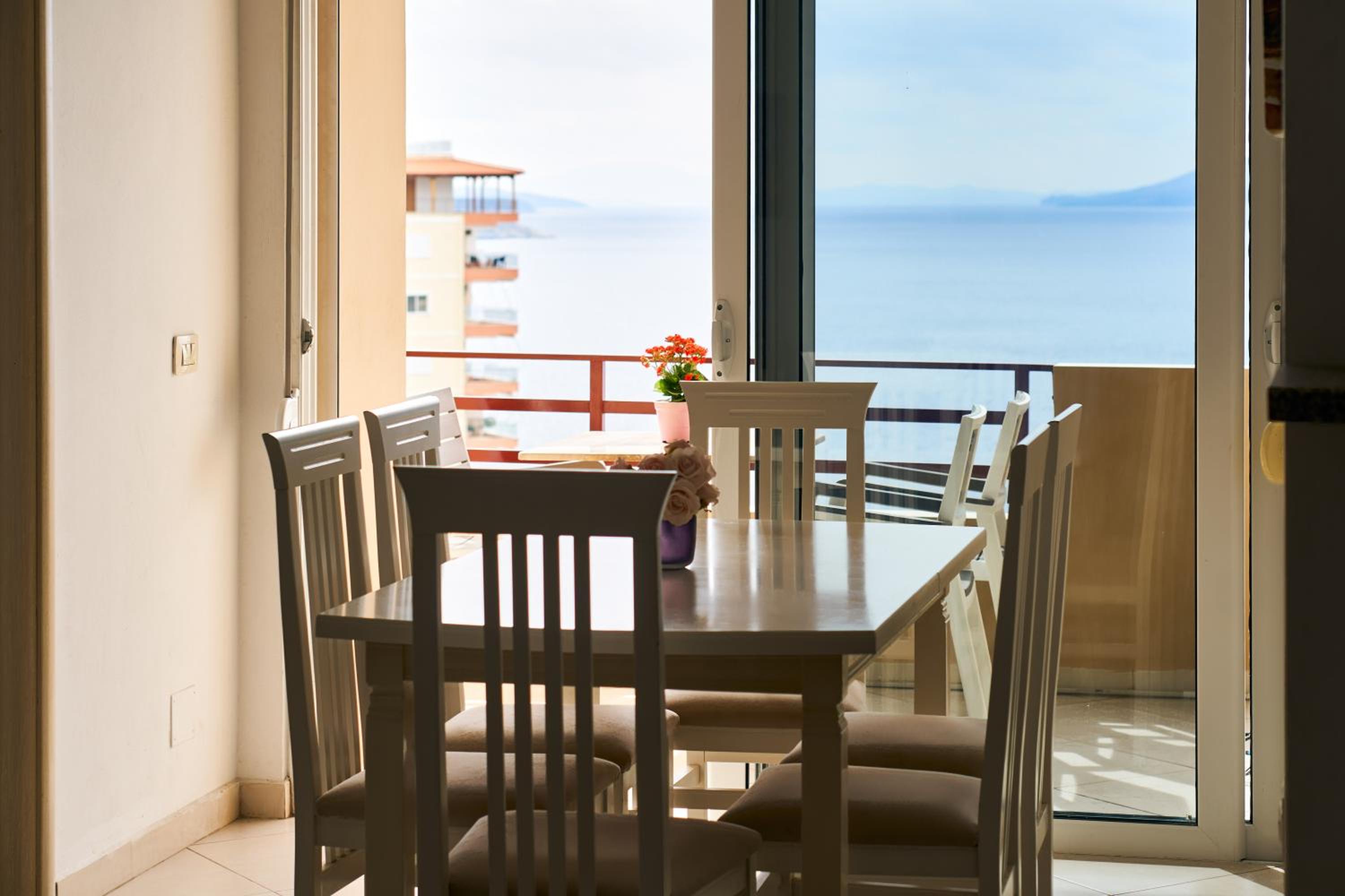 Del Mar Sea View Apartment