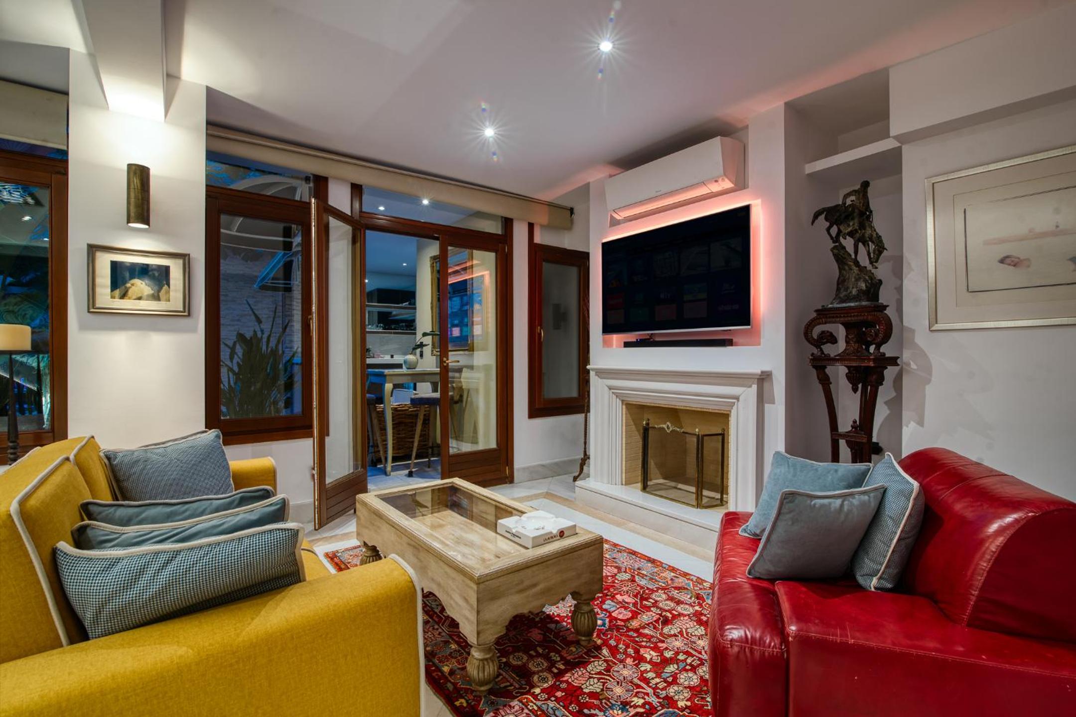 lounge