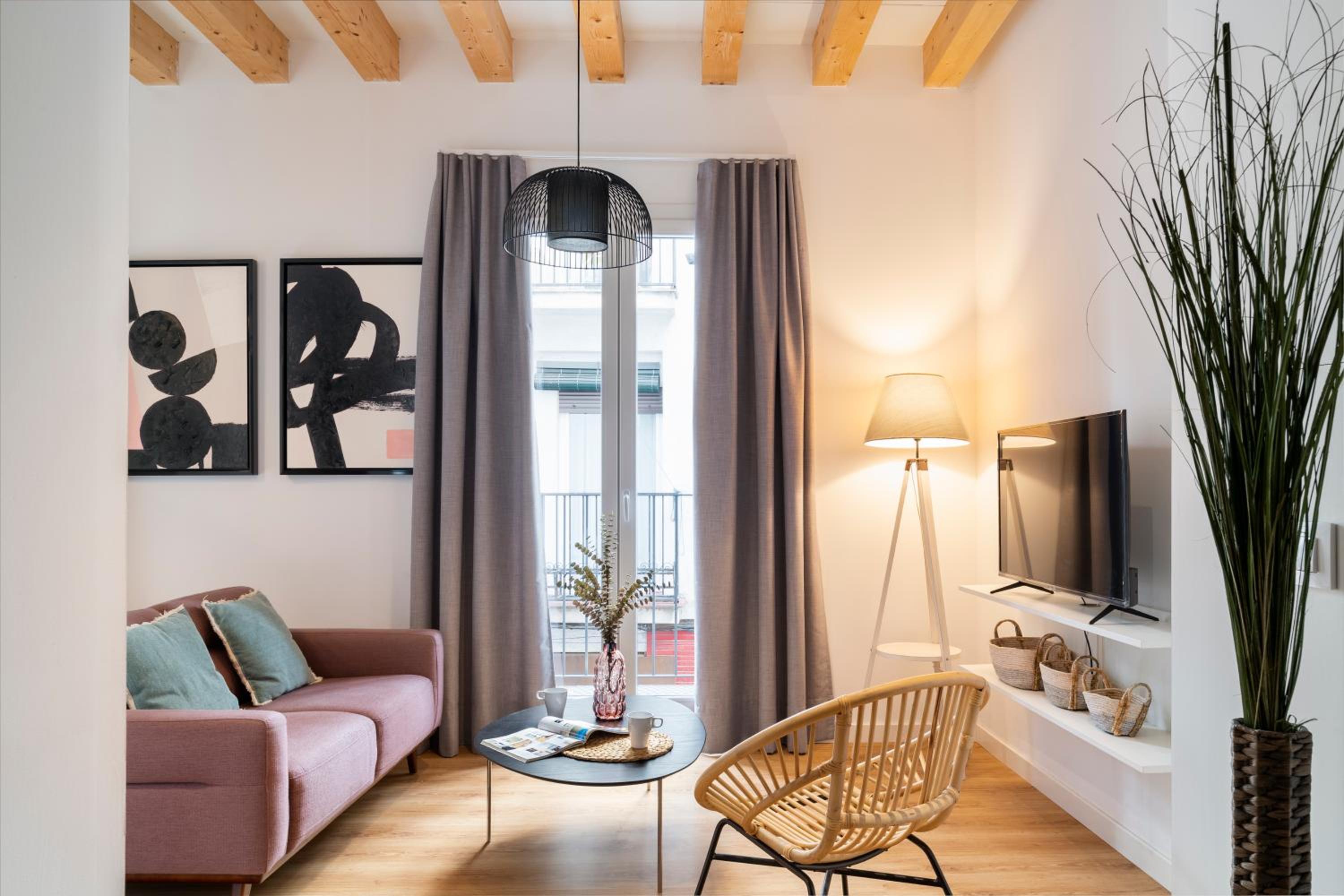 Lola 14 Suite Apartment view 2