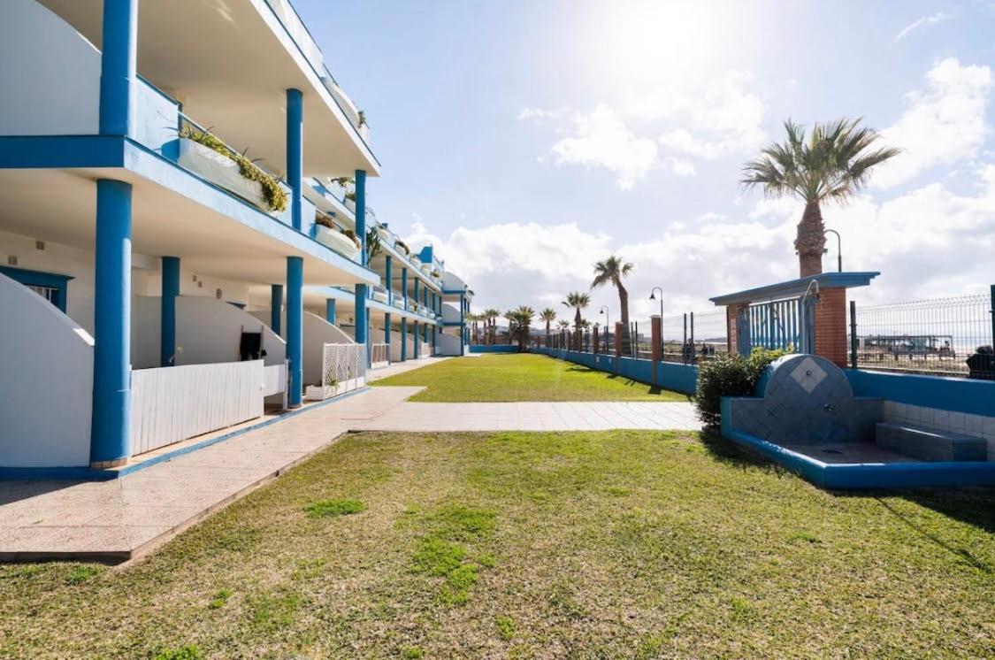 Apartamento La Tortuga II Beach view 3
