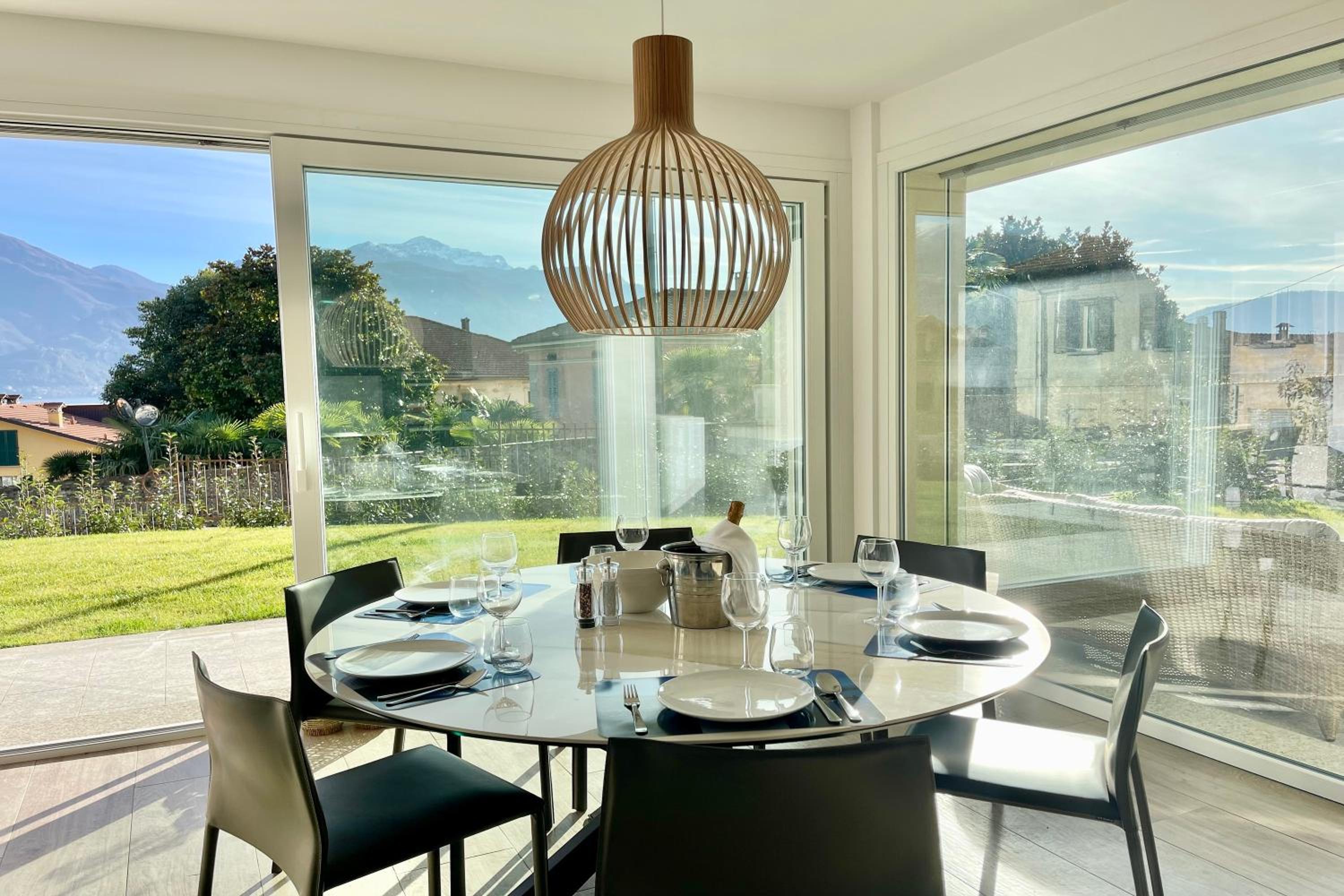 Condominio Modern House view 5