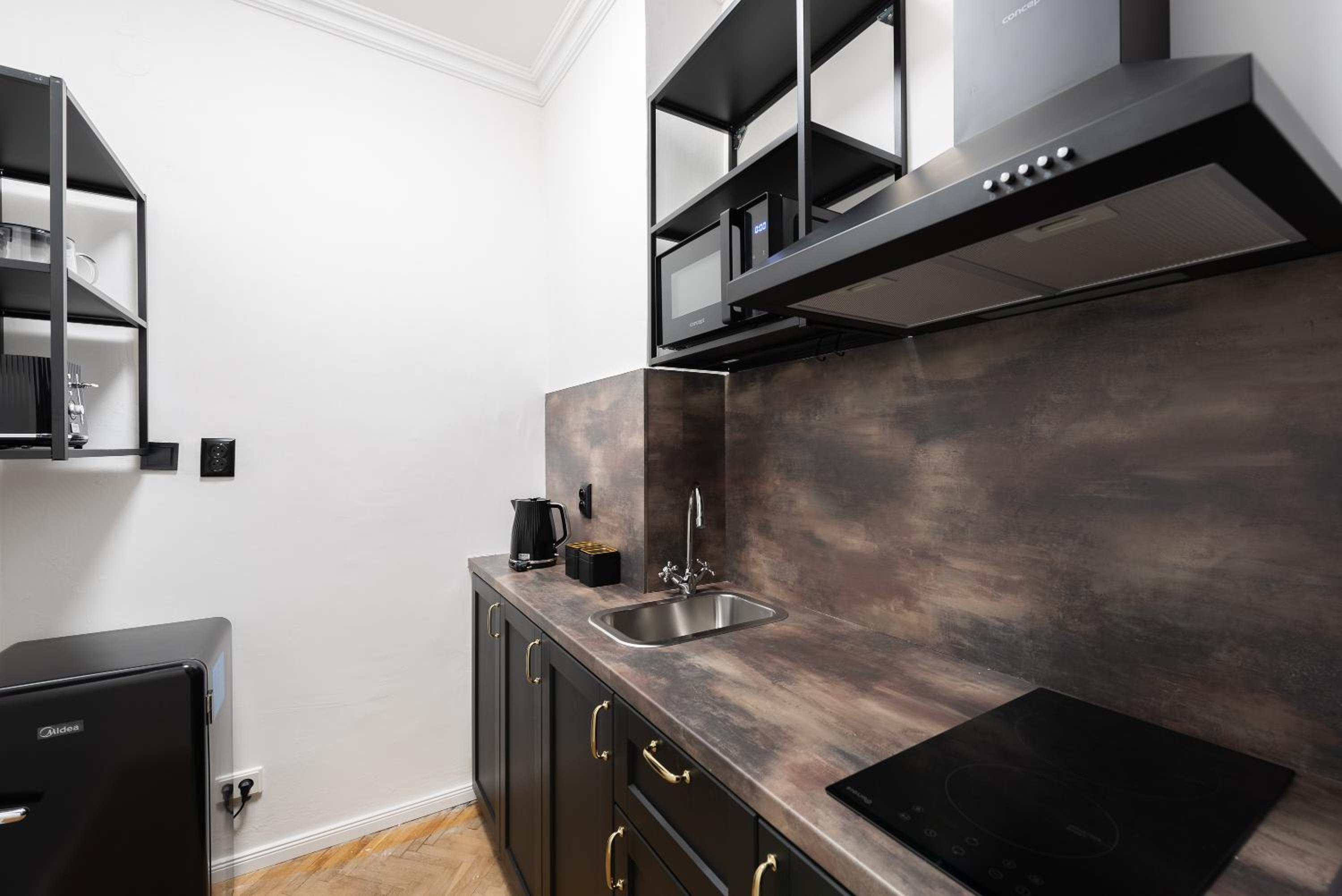 Crystal Apartment