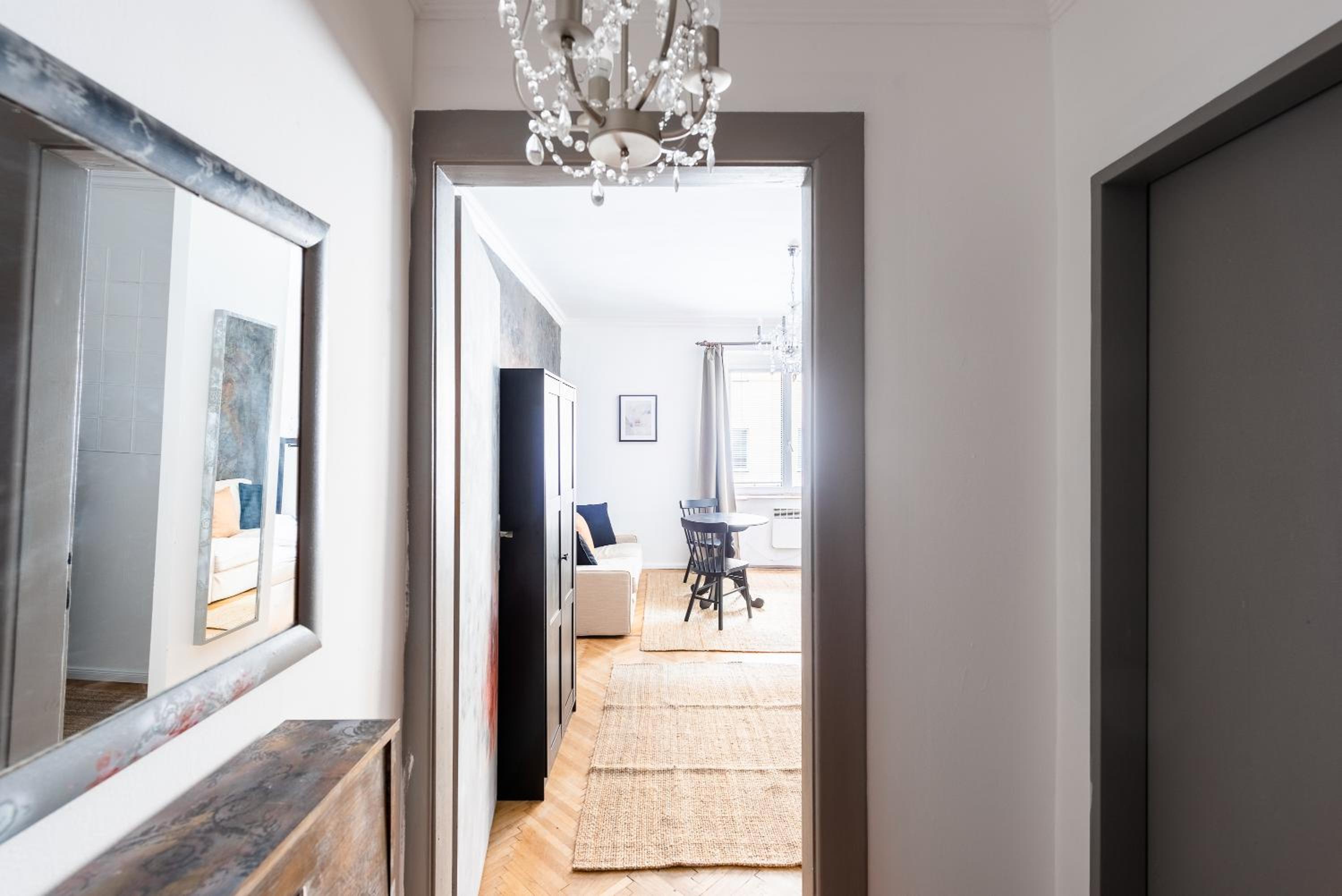 Crystal Apartment