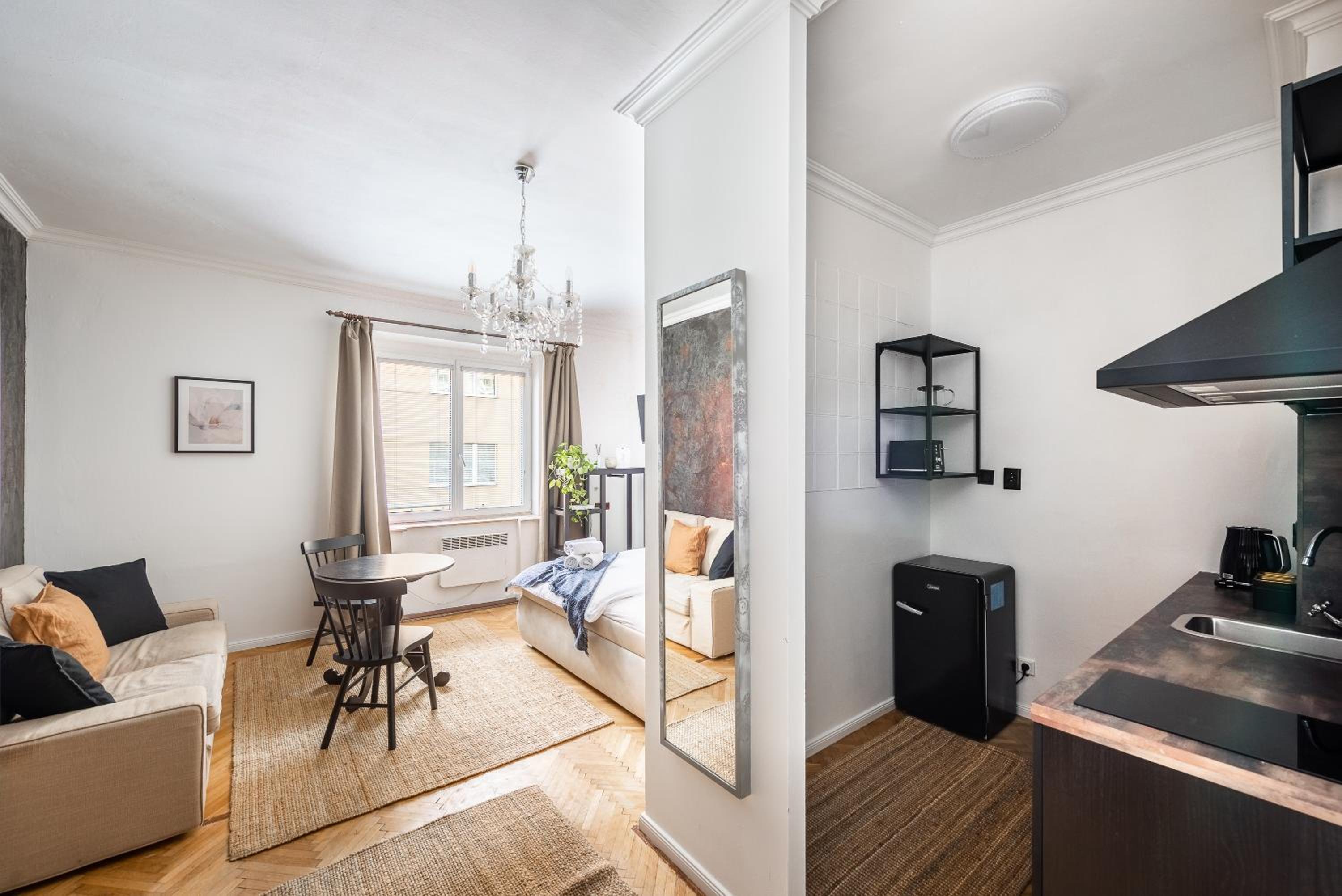 Crystal Apartment