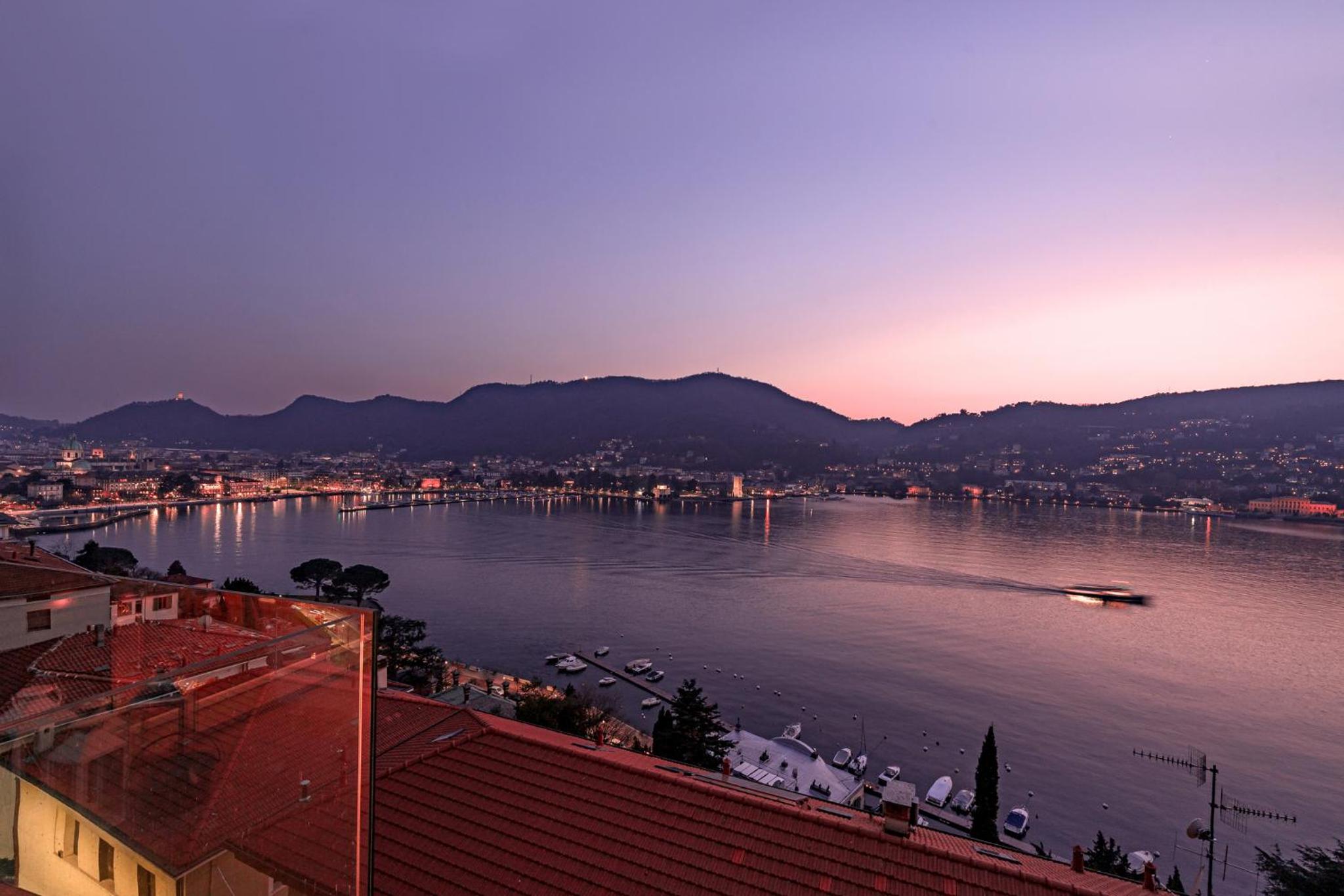 Executive Penthouse Como Condo sleeps 5 by Italian Apartments view 5