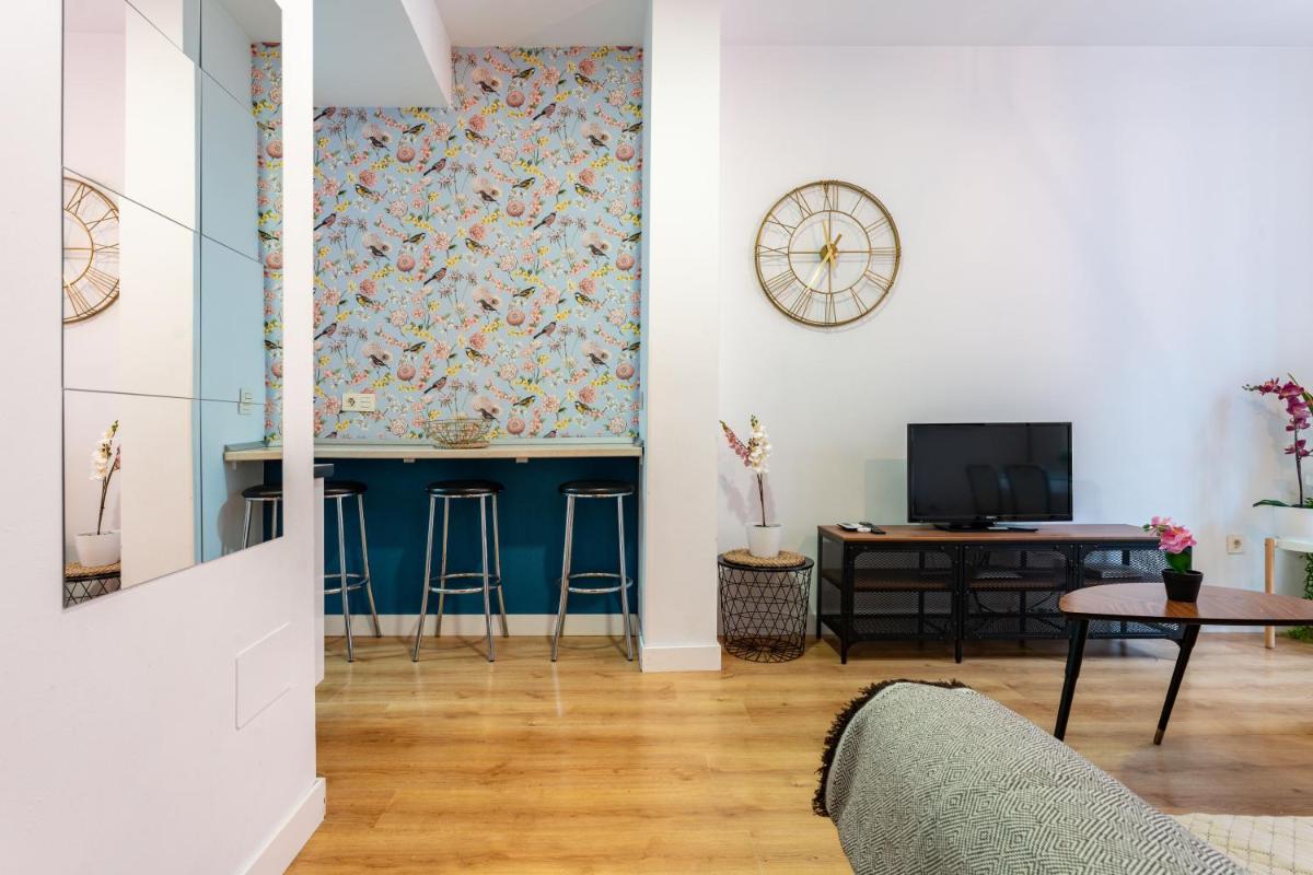 Peña RooMalaga by Bossh! Apartments photo 5