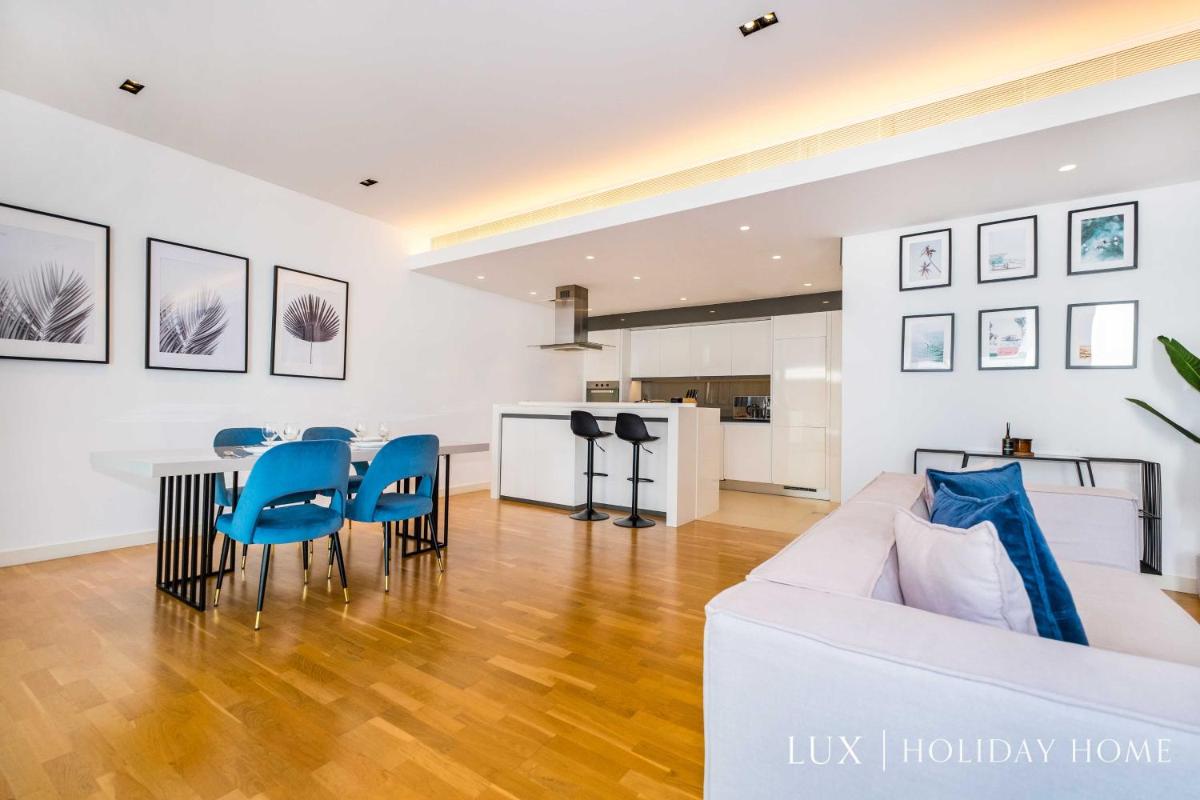 LUX - The Bluewater Island Suite