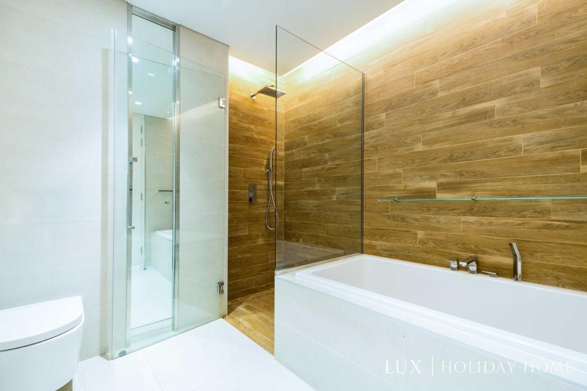 LUX - The Bluewater Island Suite