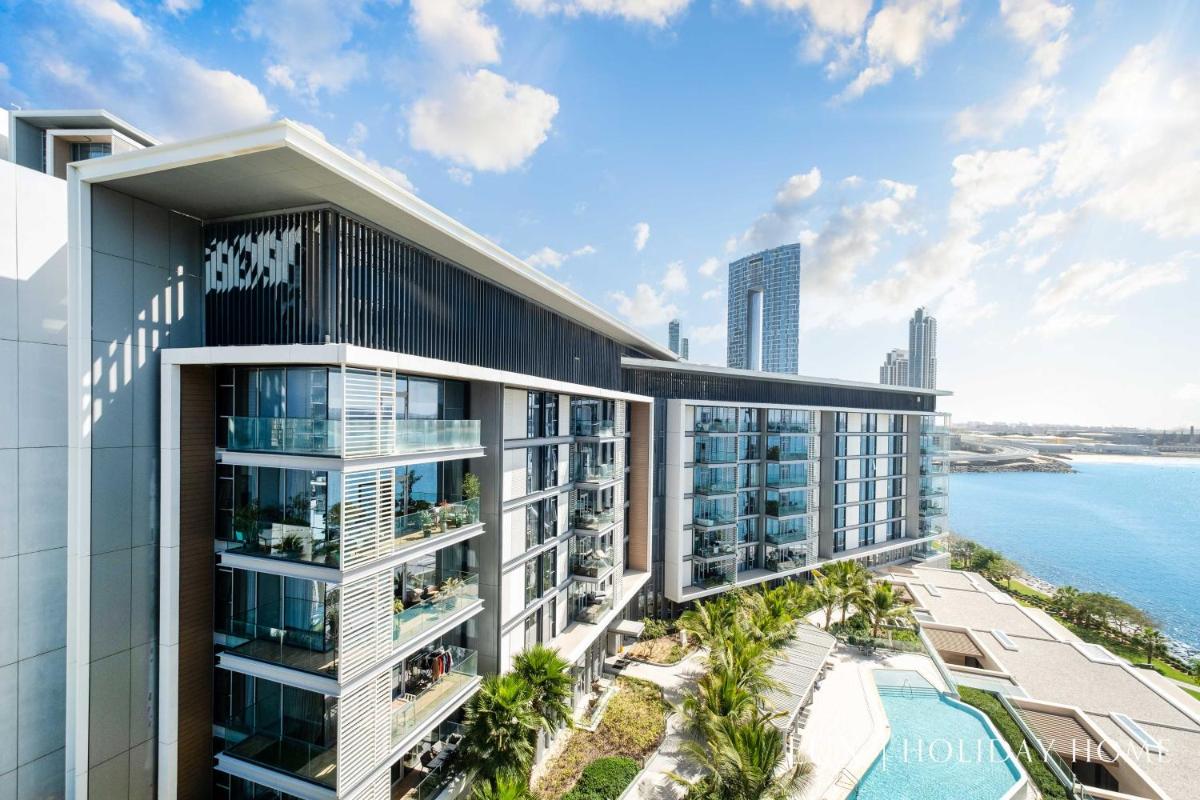LUX - The Bluewater Island Suite