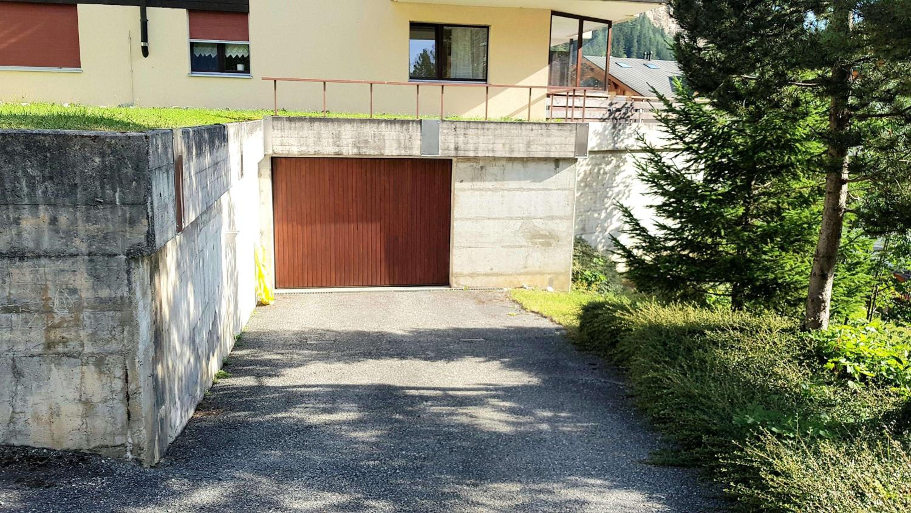 Photo 8