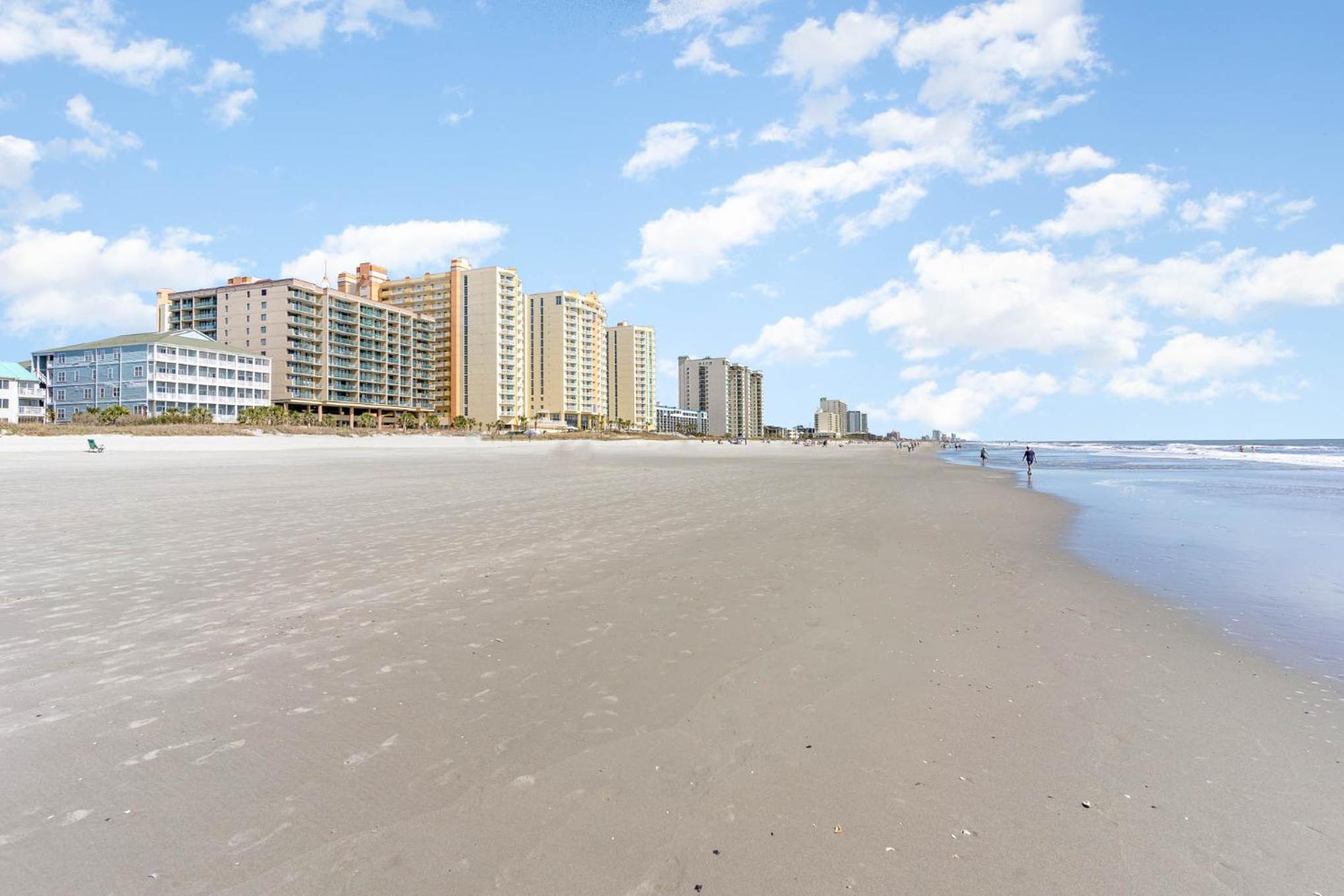 Hotel Spacious Penthouse Ocean Front 7 BR Condo - Ambassador Villas Unit 401 - Image 1