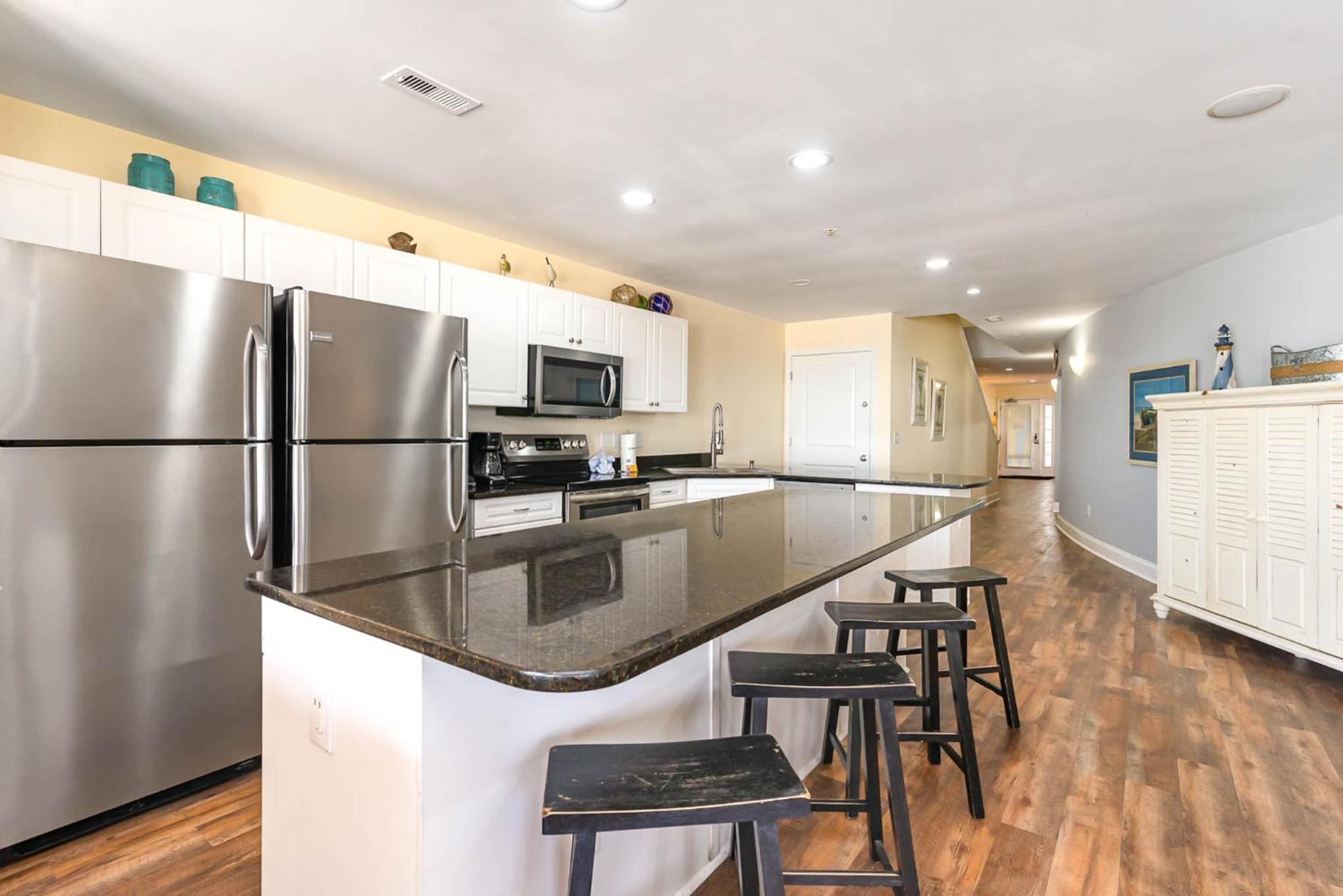 Spacious Penthouse Ocean Front 7 BR Condo - Ambassador Villas Unit 401 view 3