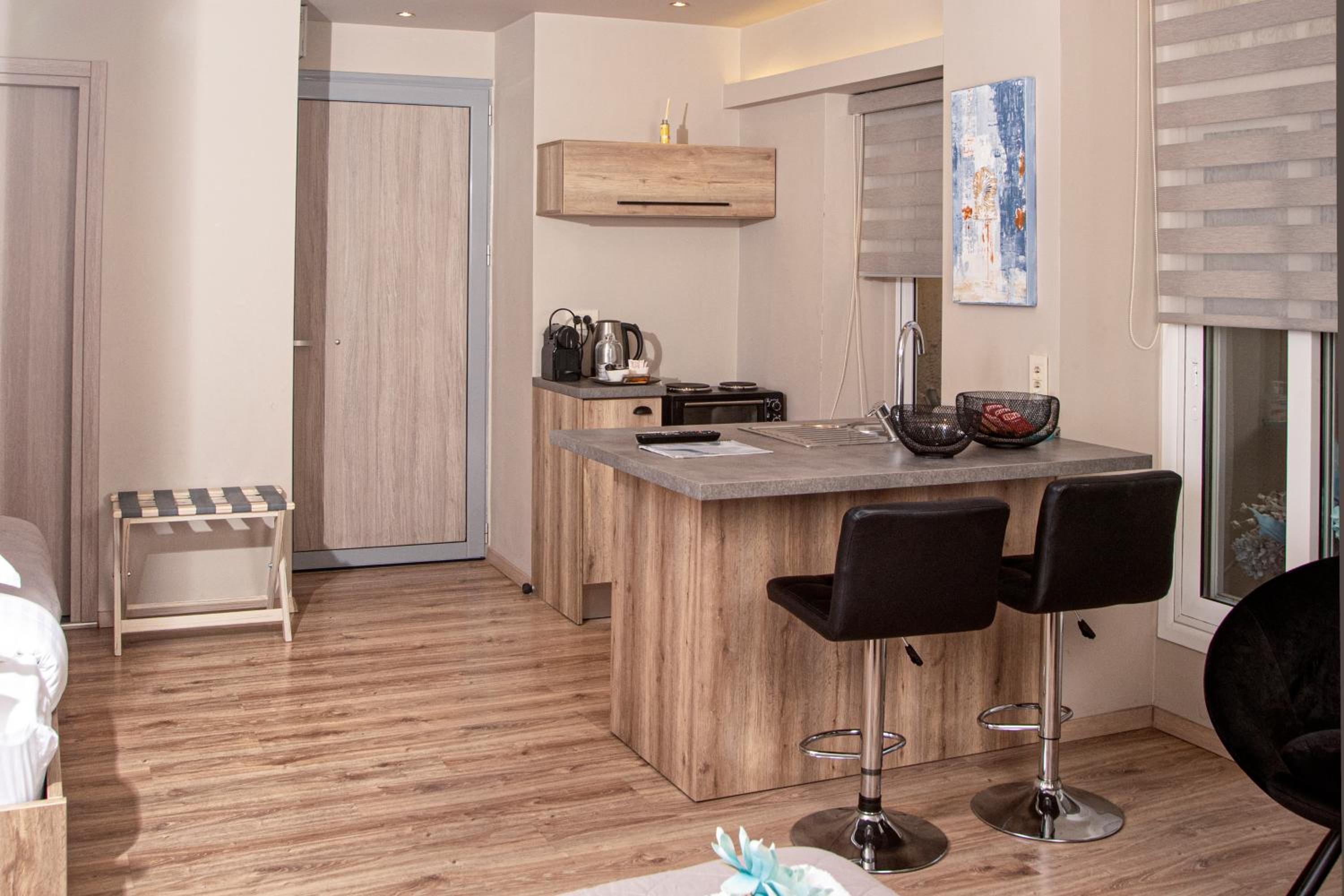 Wisdom Residence Luxury Apartments at Plaka