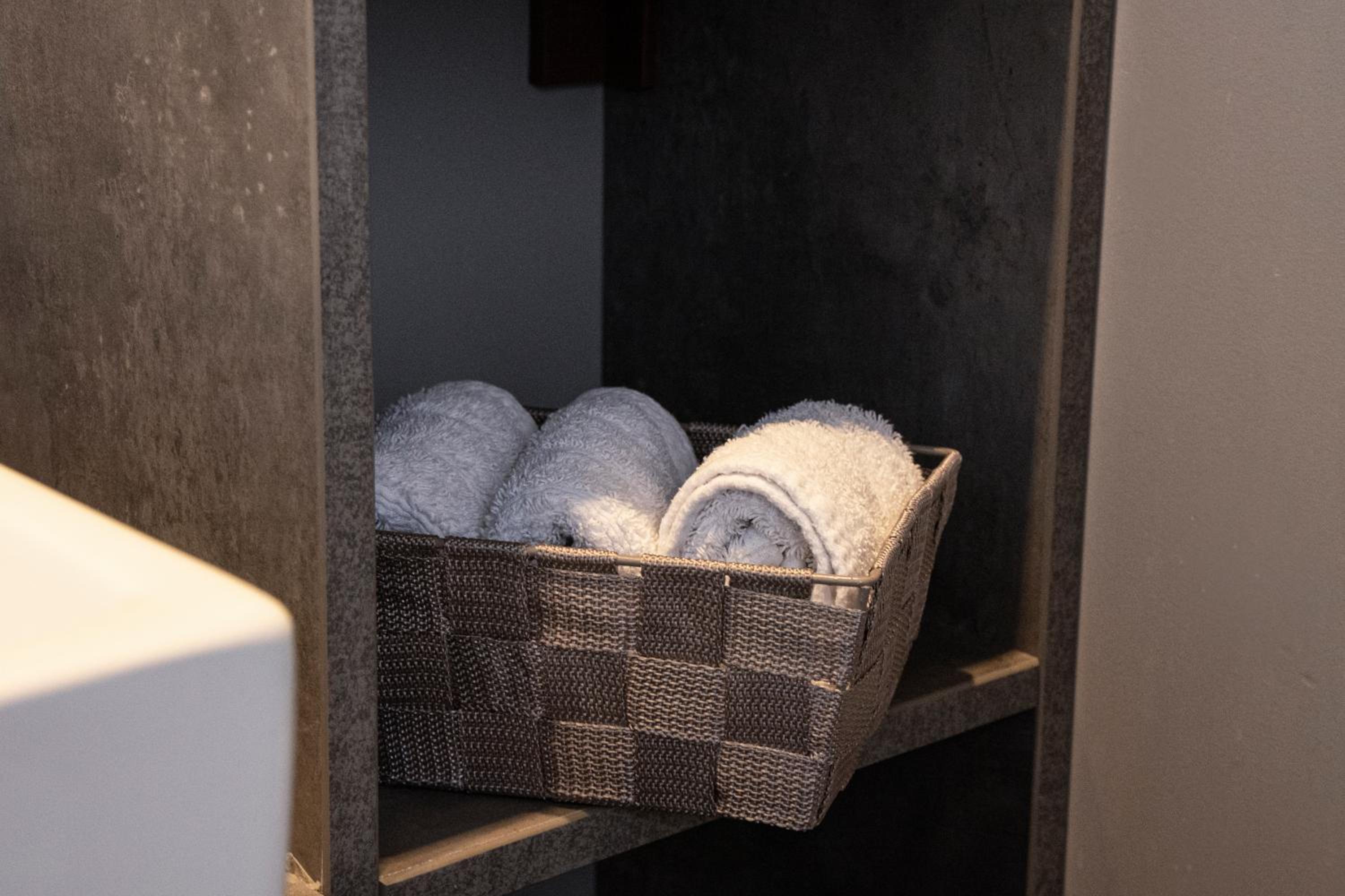 Wisdom Residence Luxury Apartments at Plaka