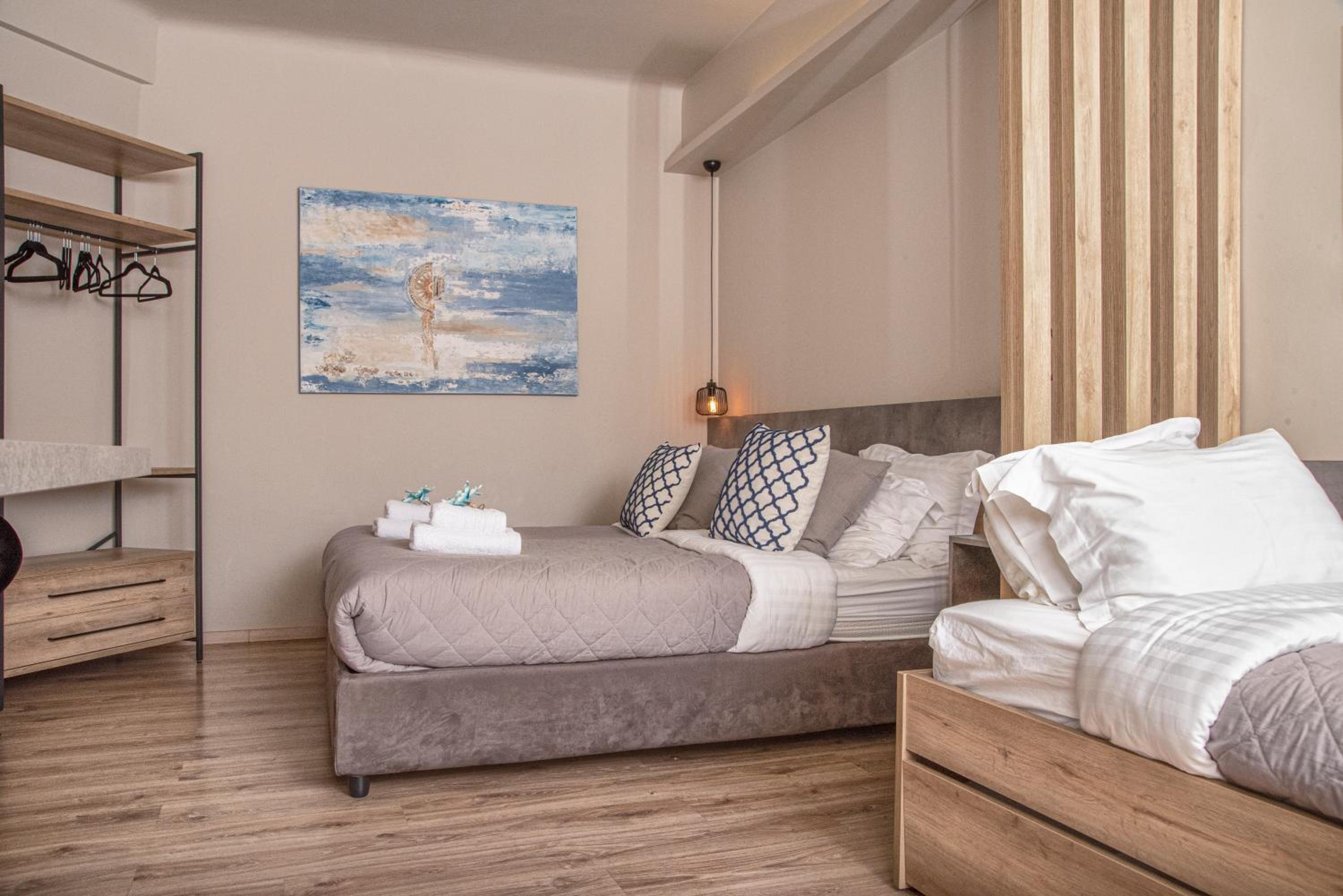 Wisdom Residence Luxury Apartments at Plaka