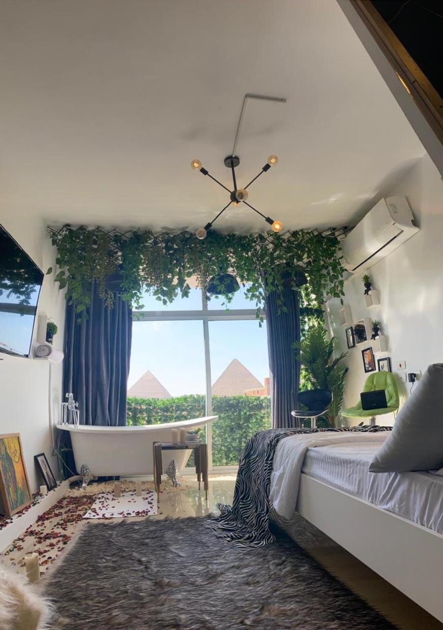 Jacuzzi pyramids view