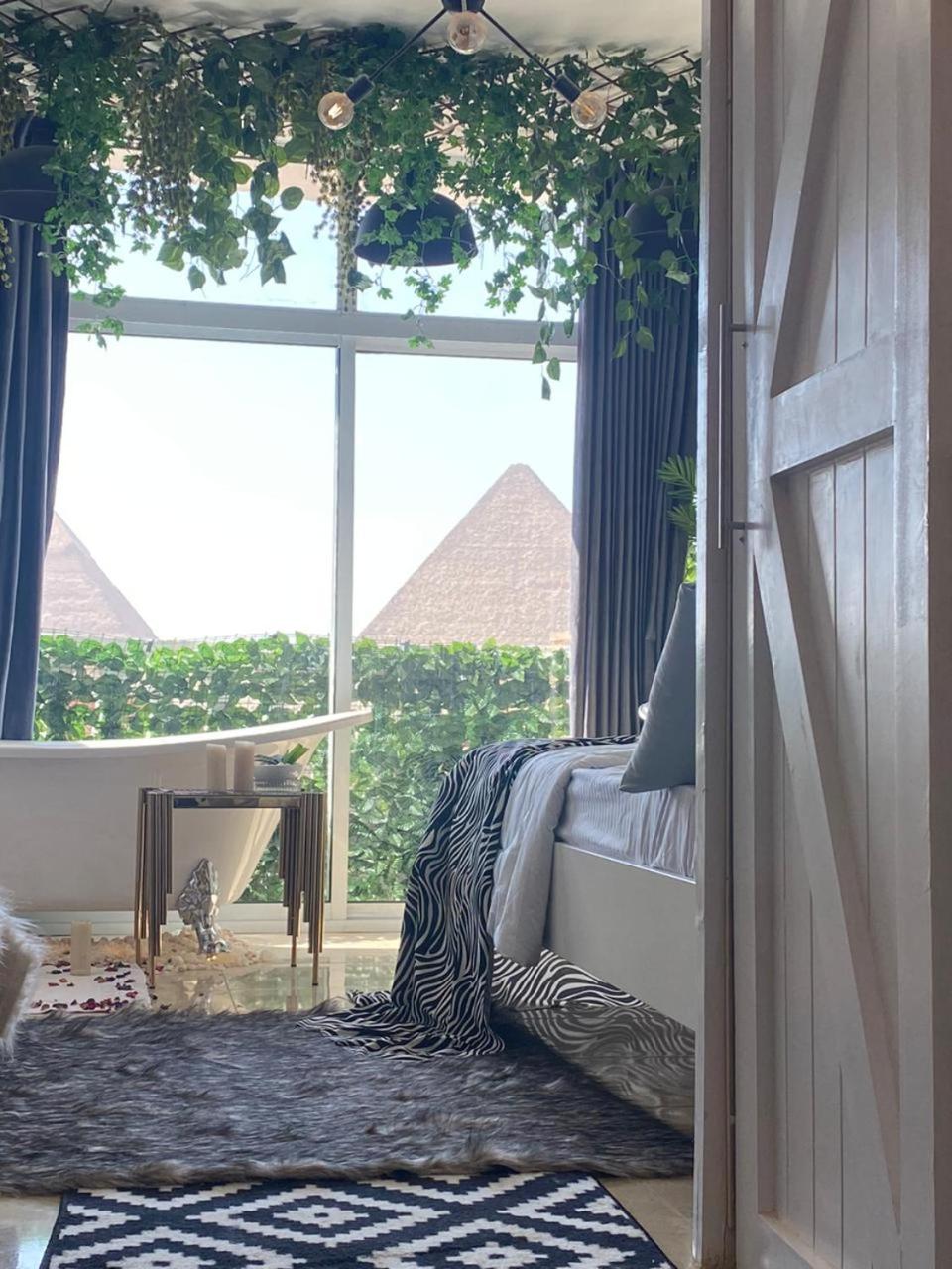 Jacuzzi pyramids view