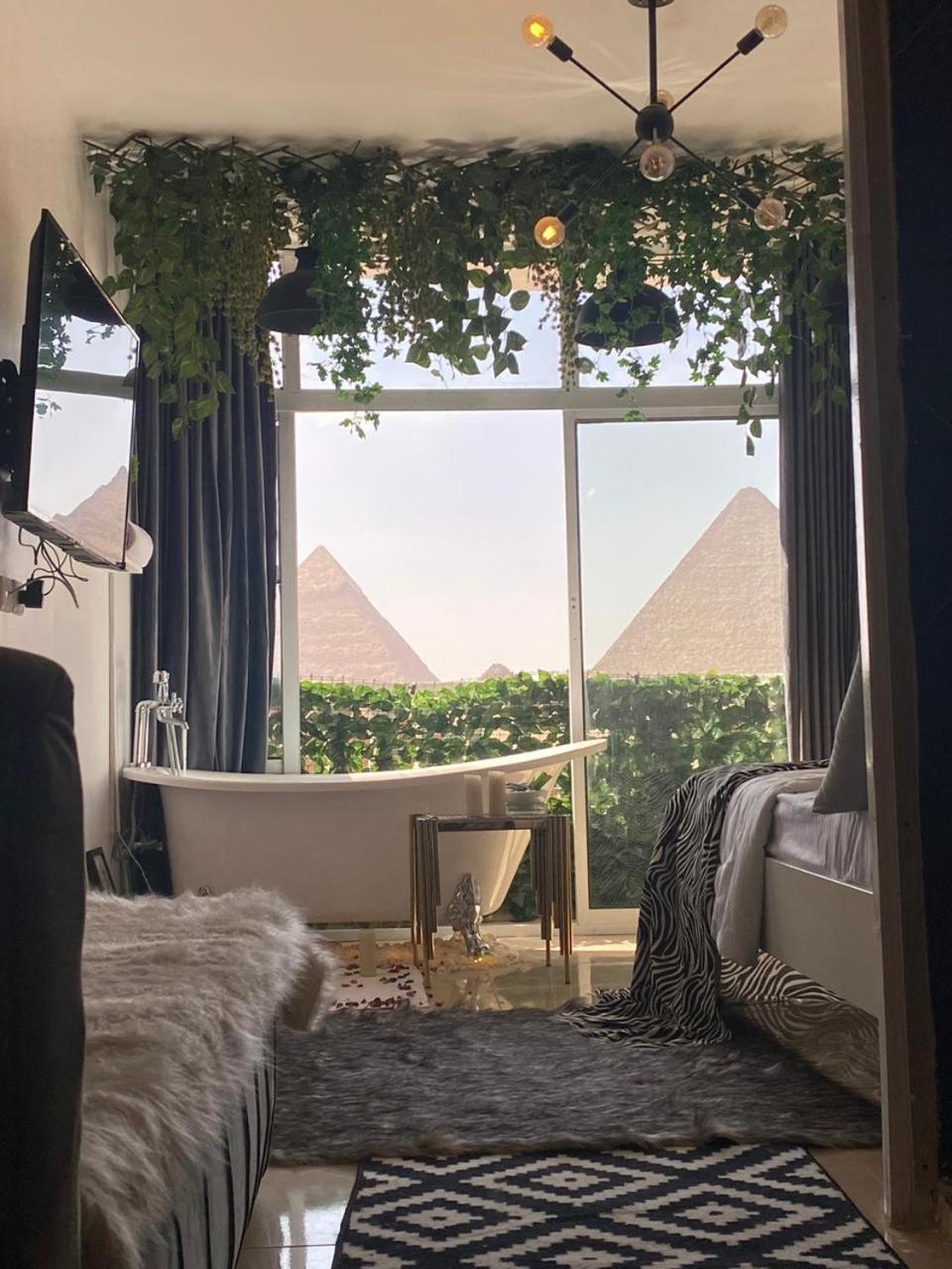 Jacuzzi pyramids view