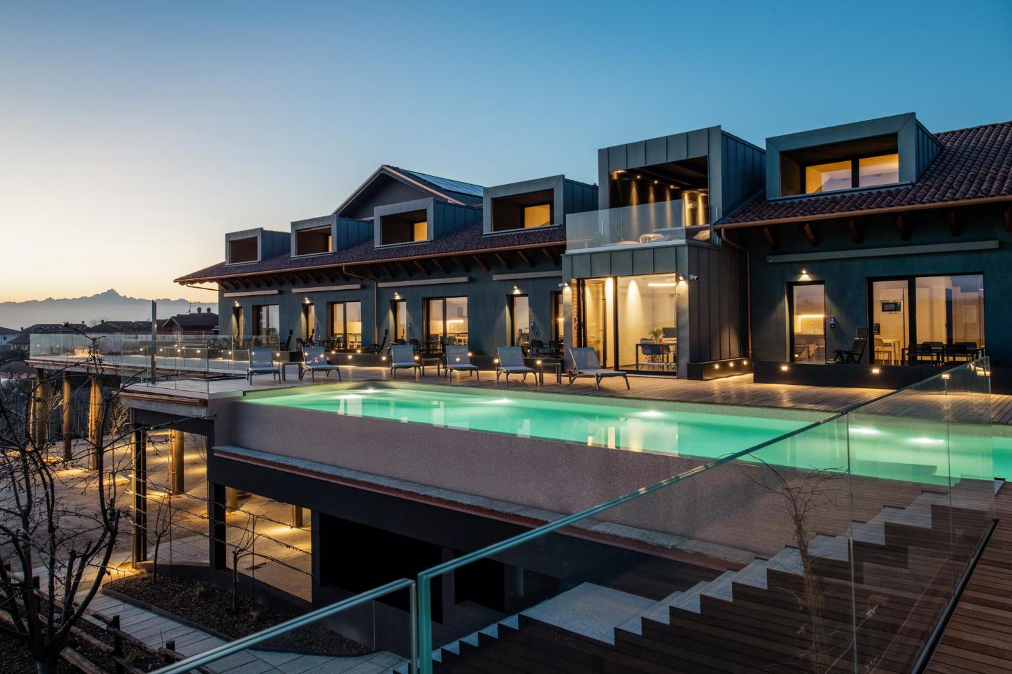 Hotel VINEHO - Image 1