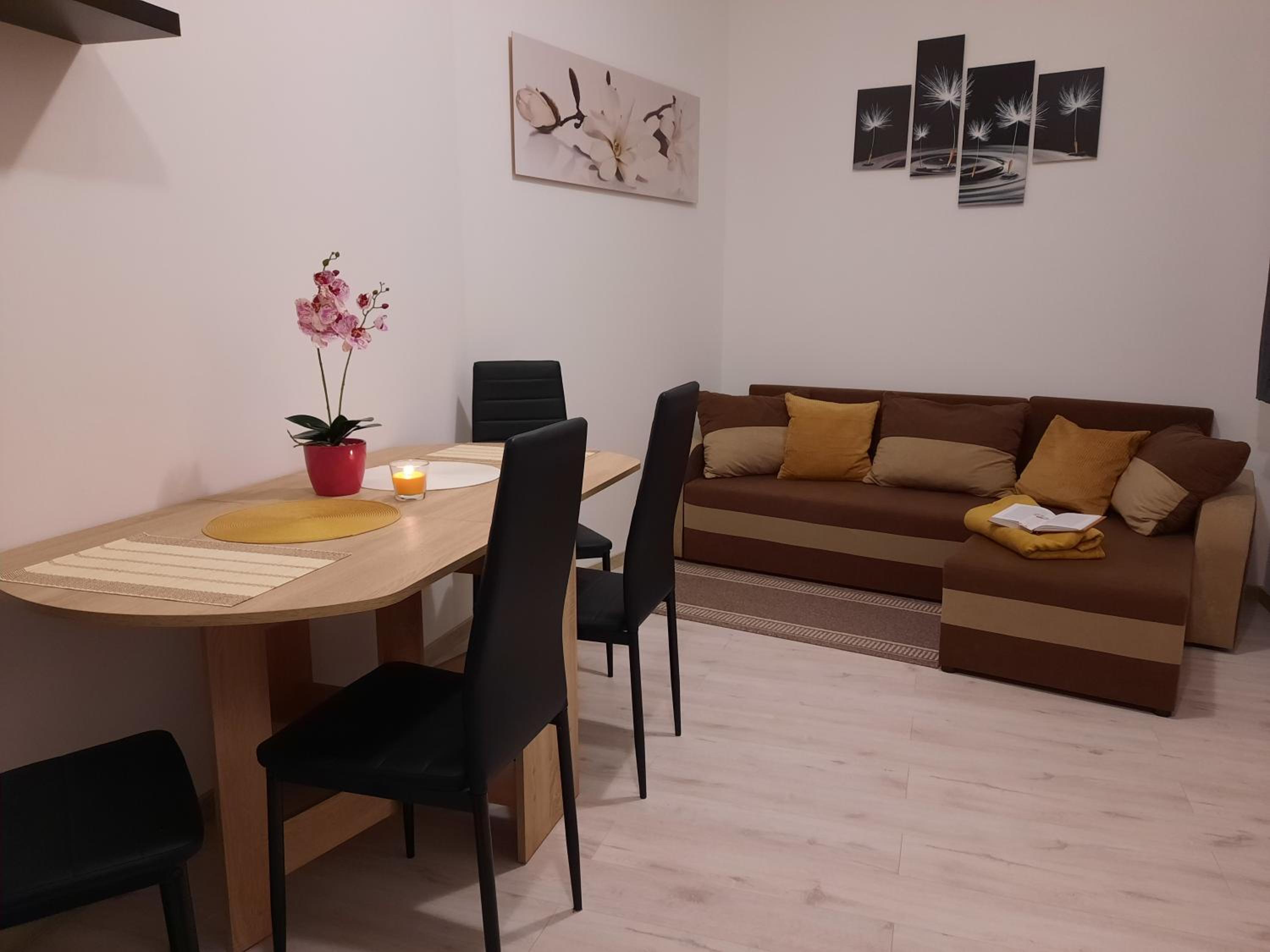 Orchidea Apartmanház view 5
