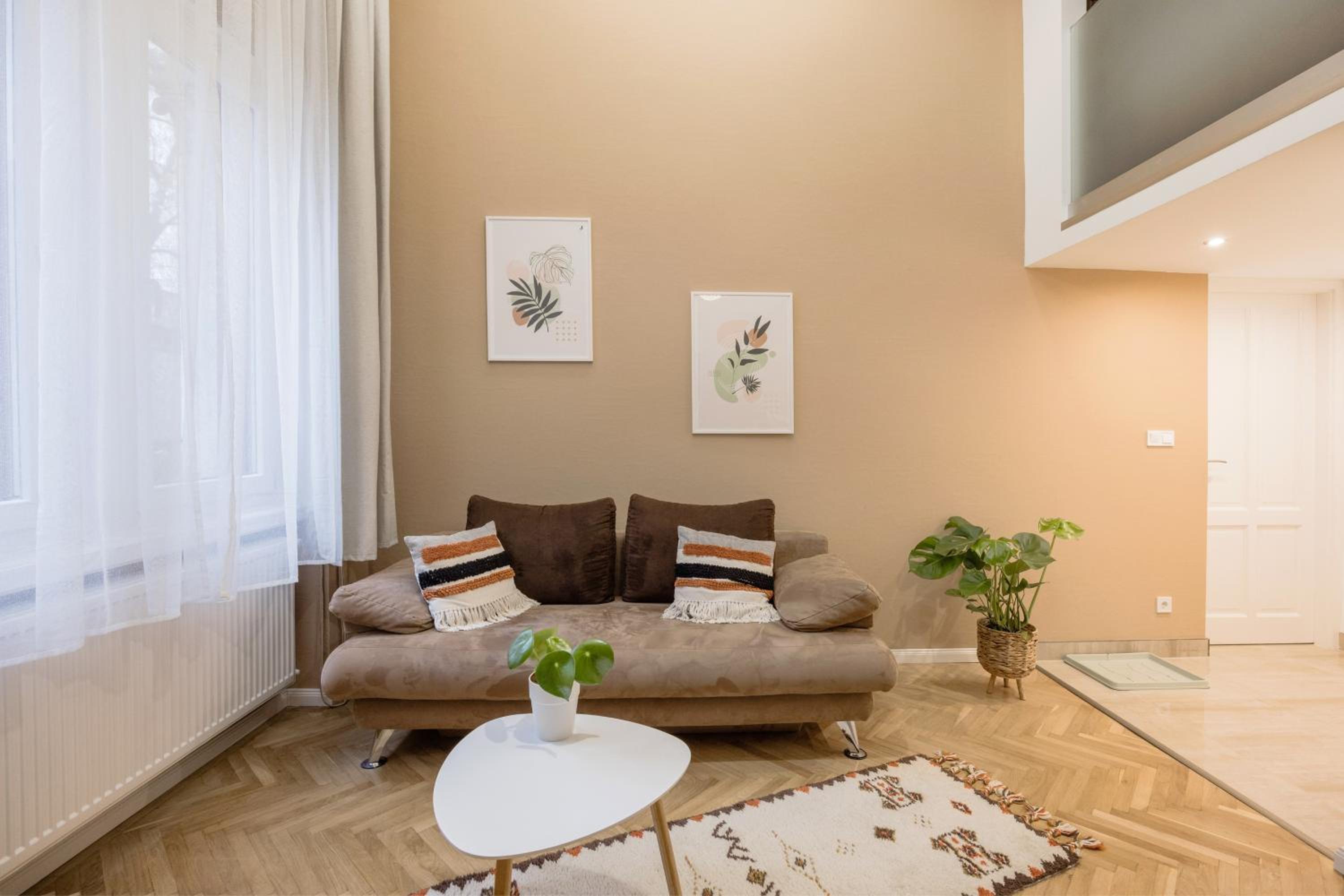 Luther Modern apartment for 3 people, FREE AC!