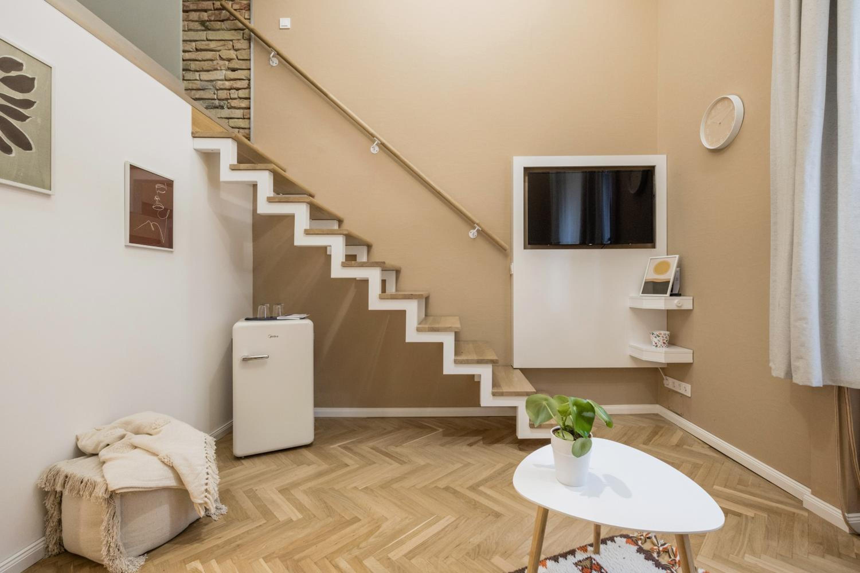 Luther Modern apartment for 3 people, FREE AC!