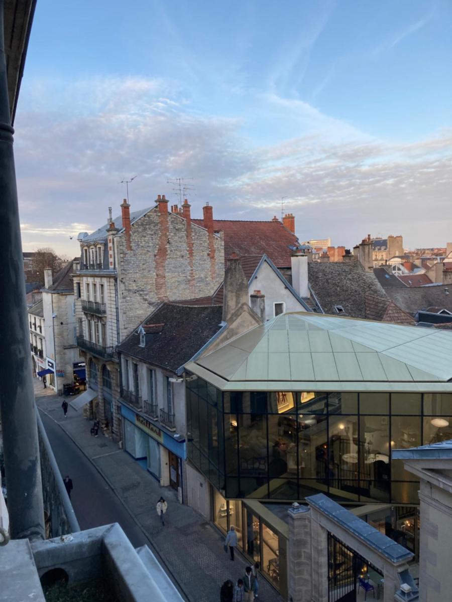 Studio Lumineux, Coeur De Ville