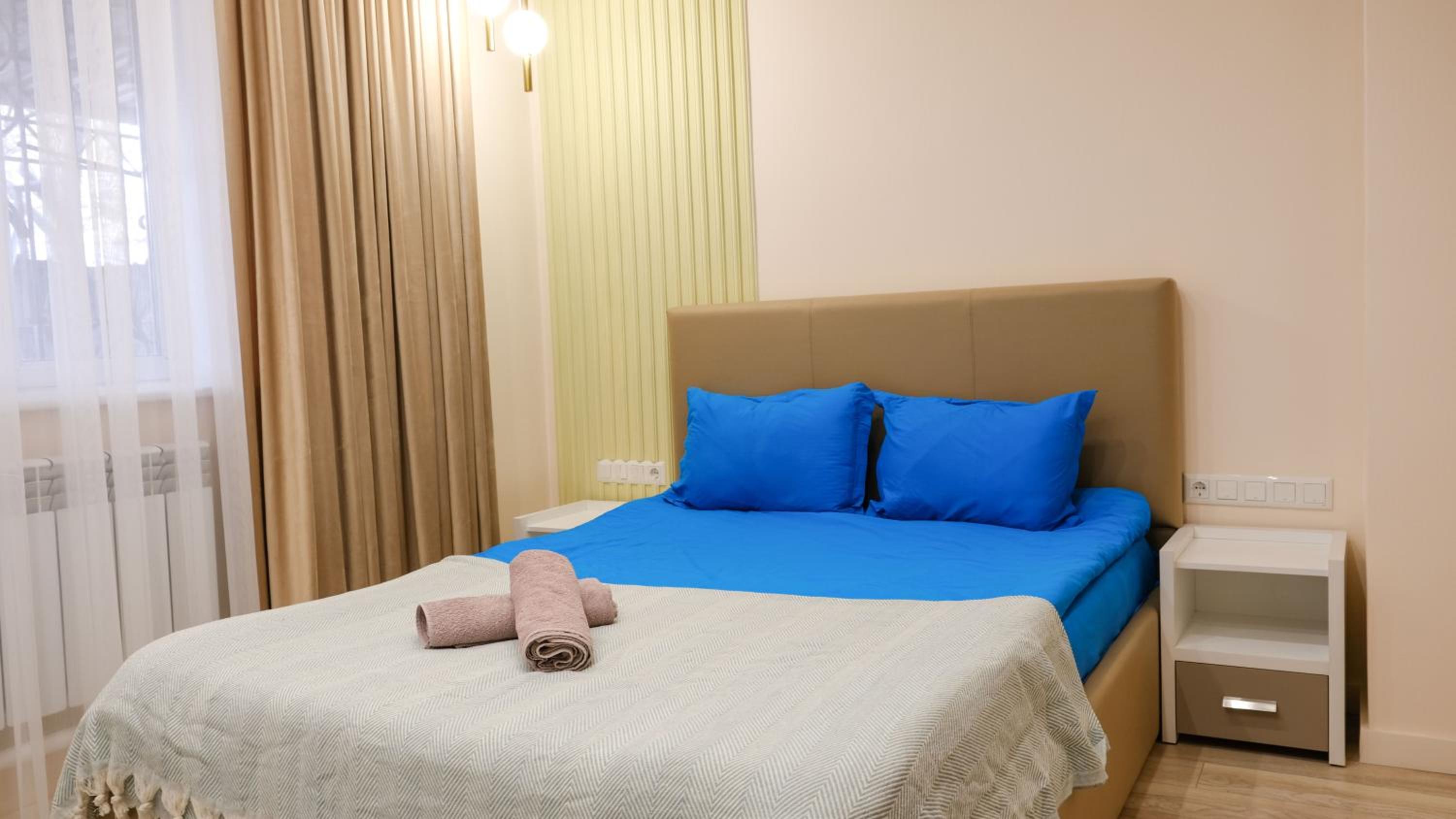 Apple Hostel Bishkek 12