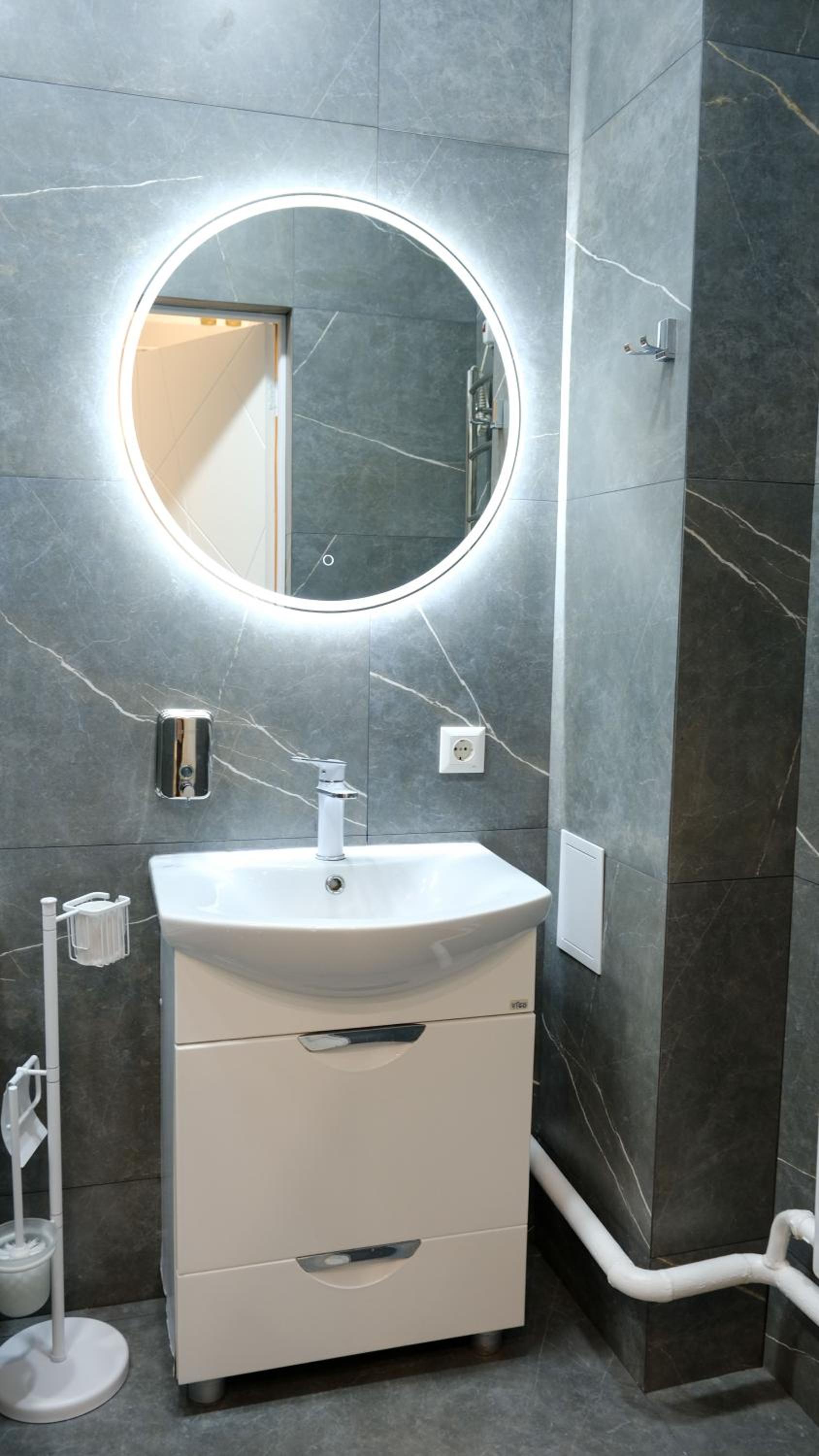 Apple Hostel Bishkek 9