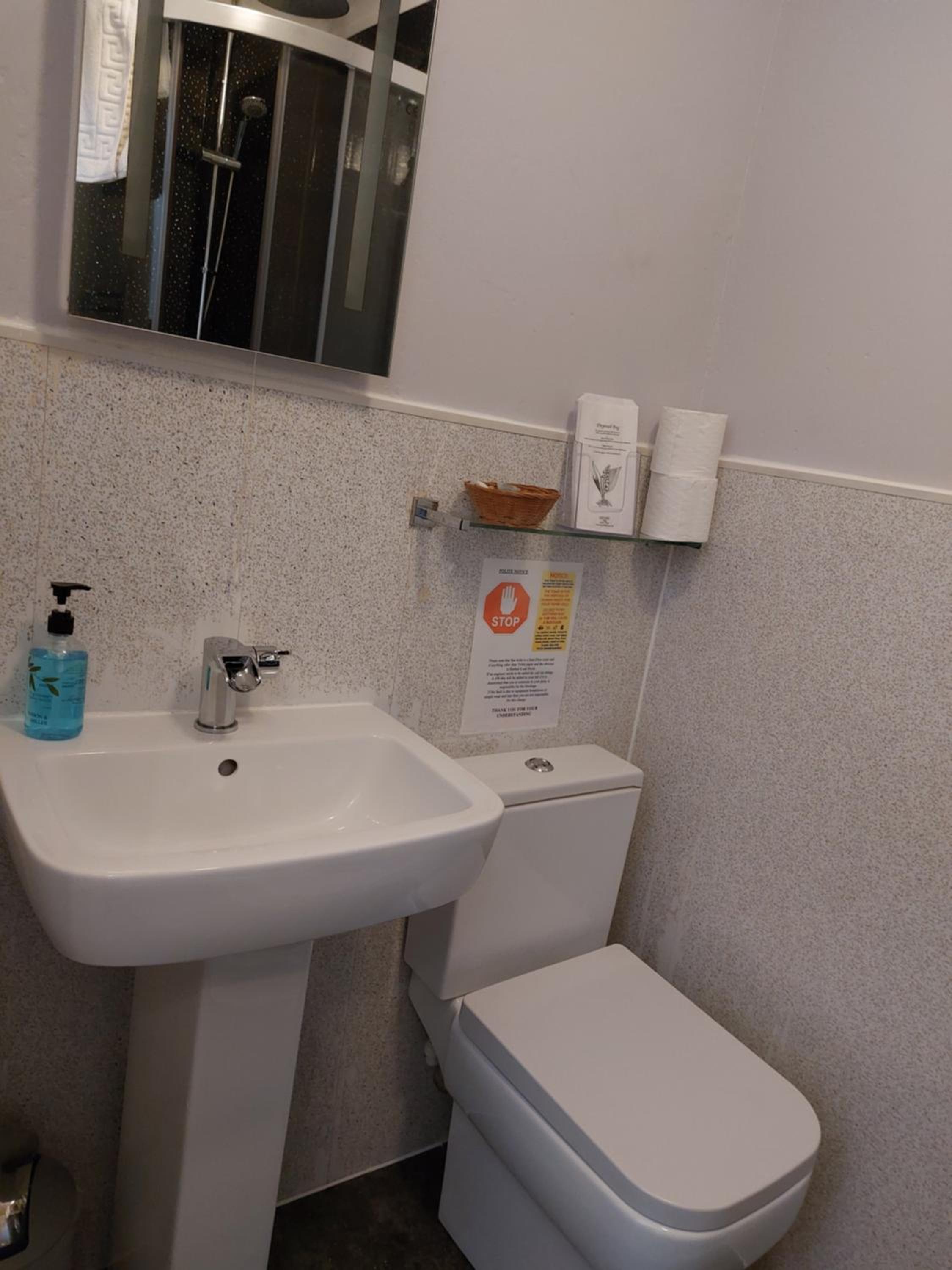 Photo 16