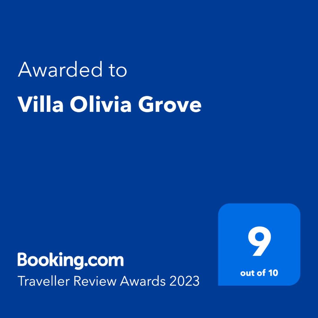 Villa Olivia Grove photo 2