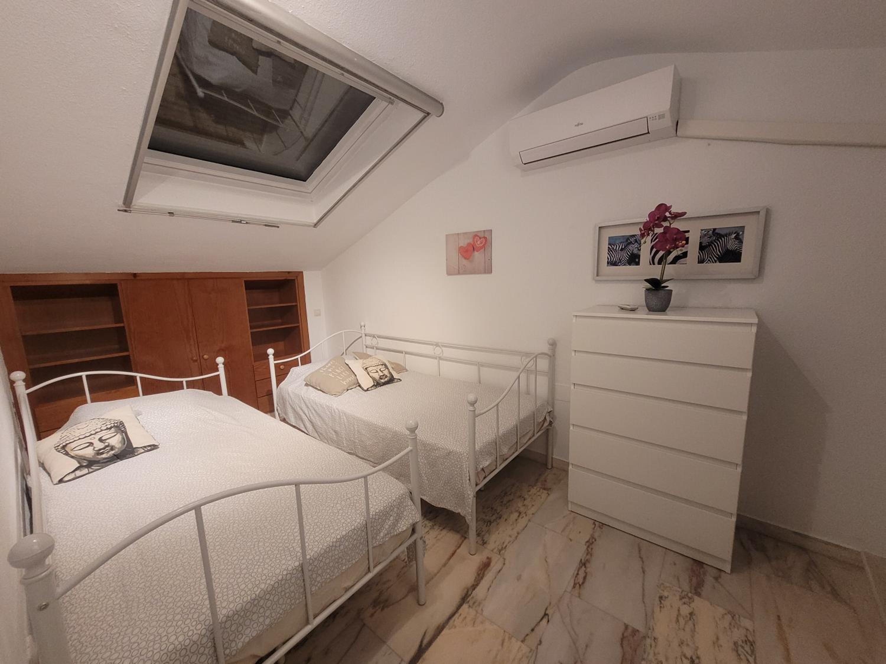 Penthouse lumineux avec piscine