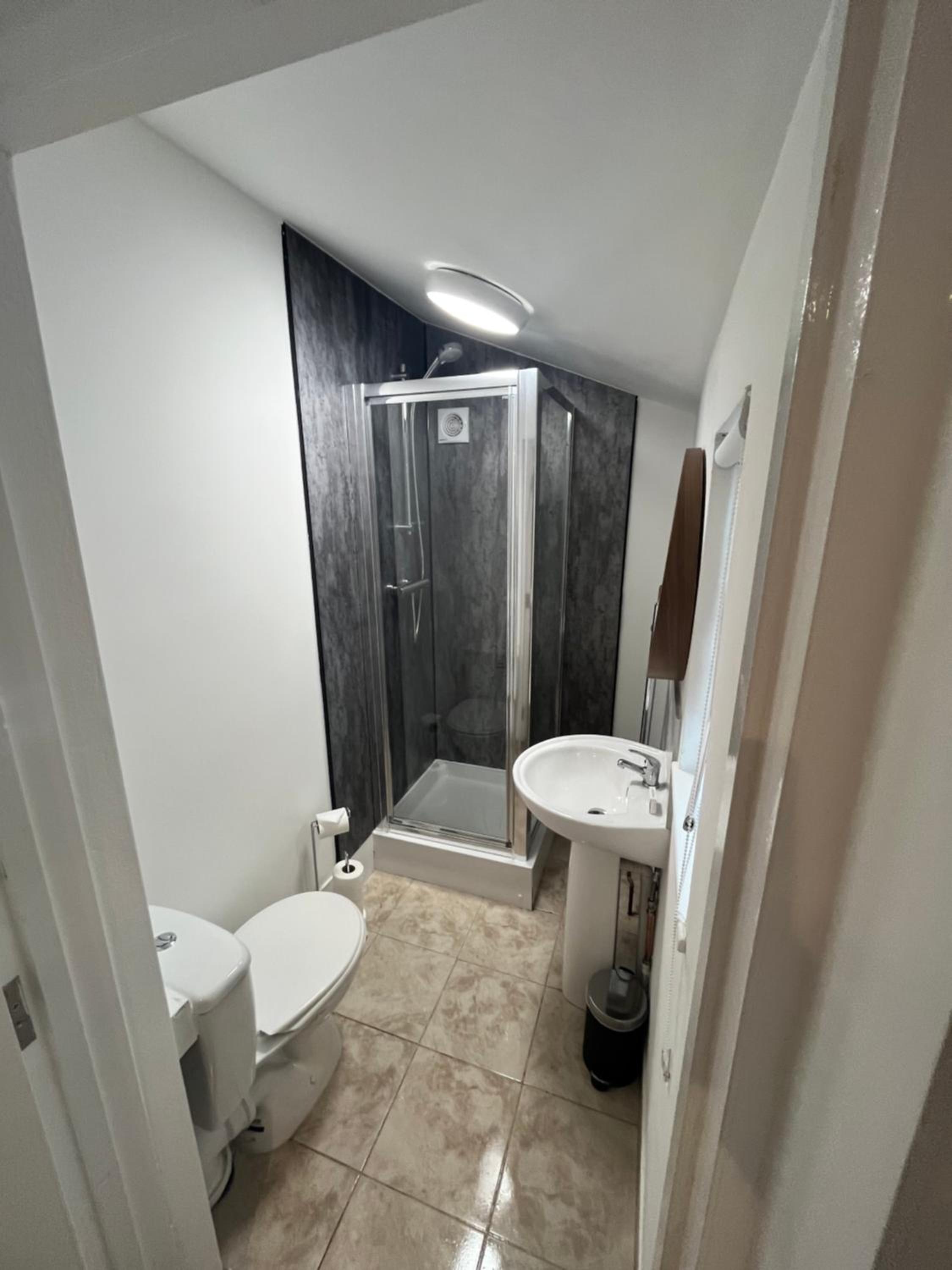 Corner Stone House - Apartment 2 view 5