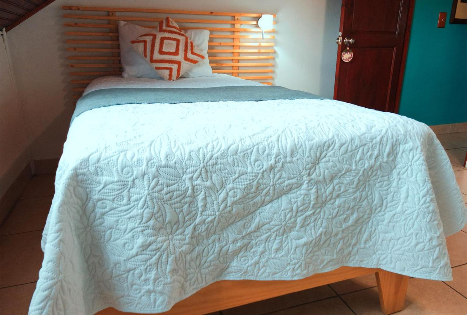 Trebol Amarillo Bed & Breakfast