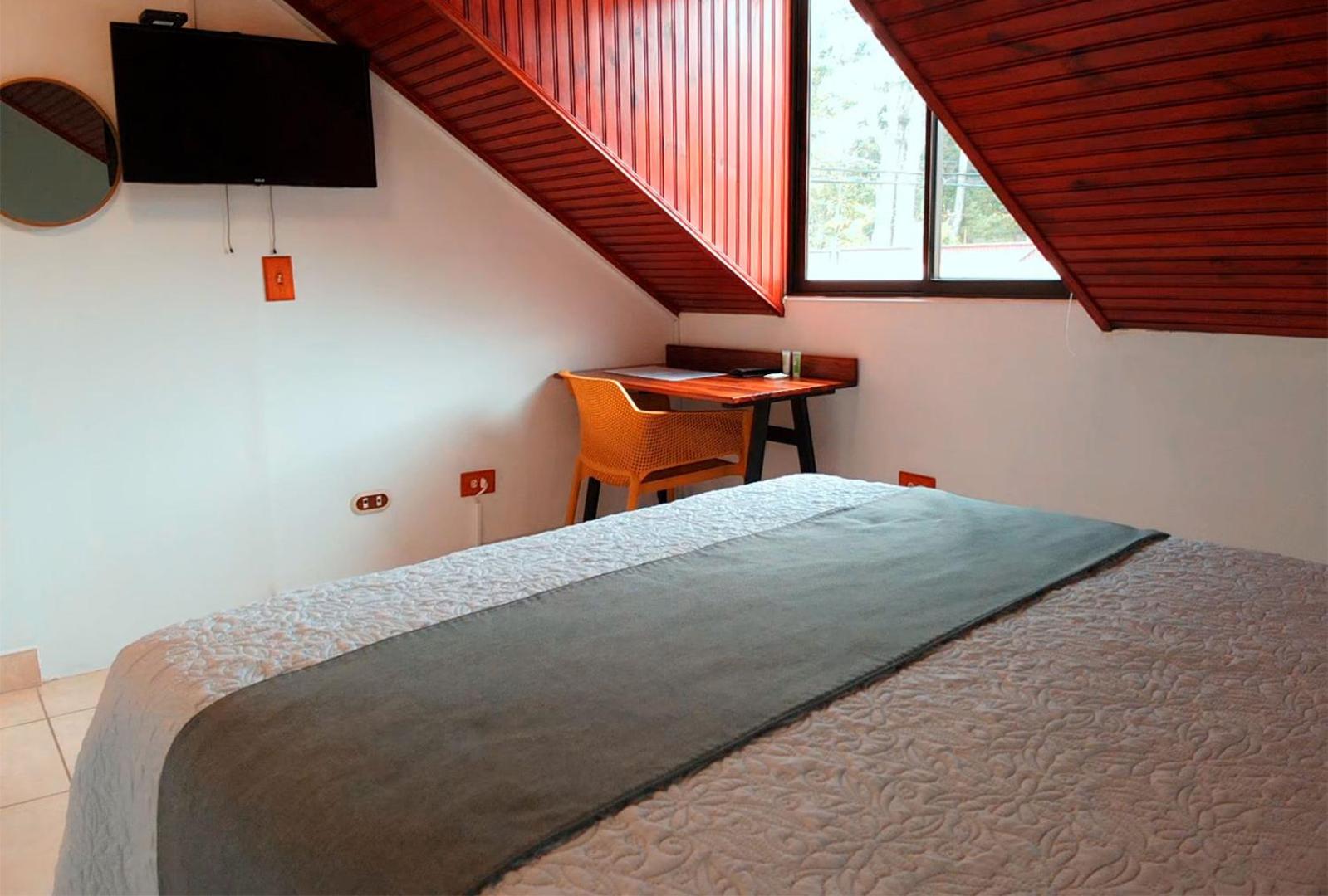 Trebol Amarillo Bed & Breakfast