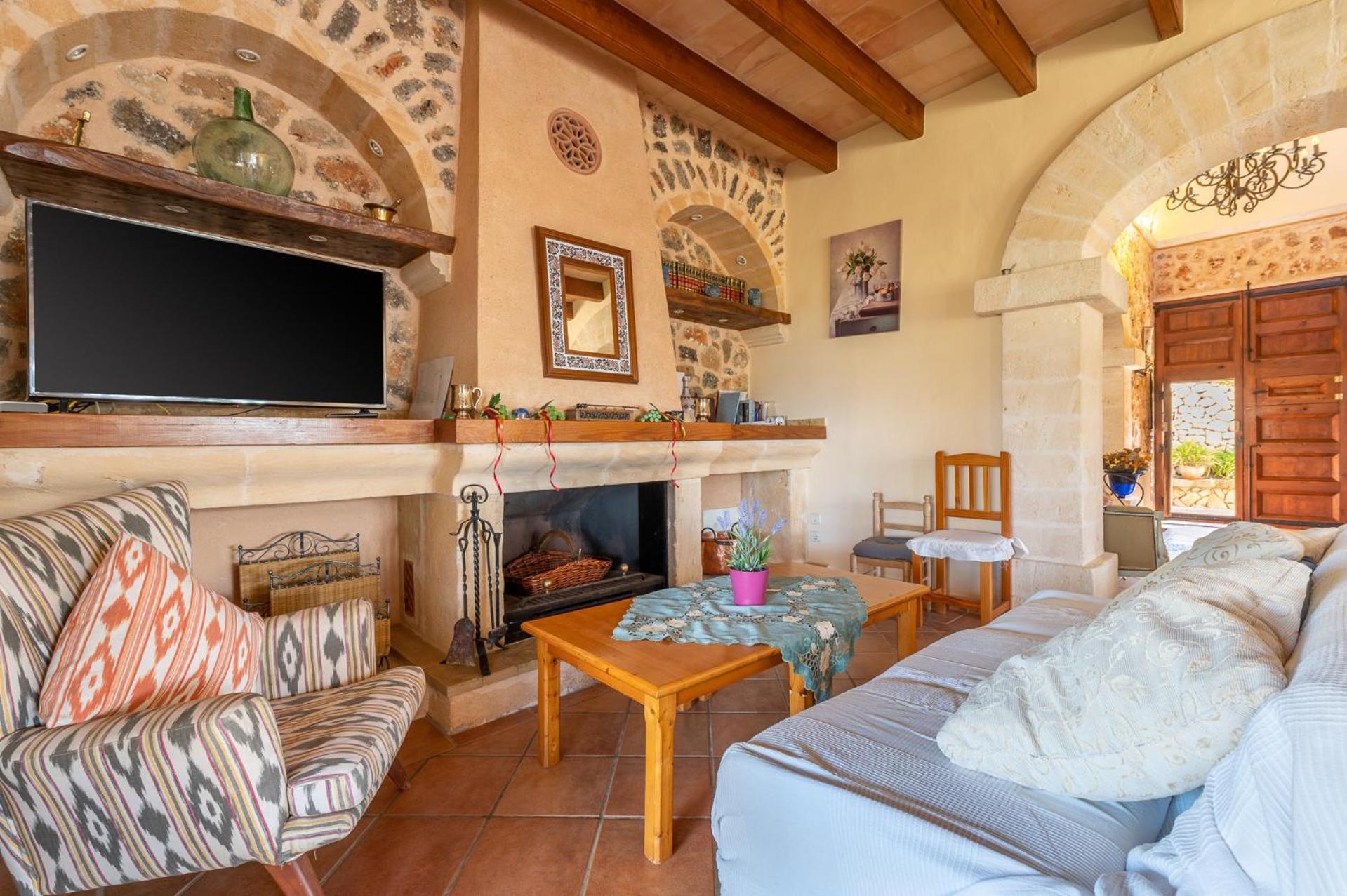 Casa Julia by Mallorca House Rent