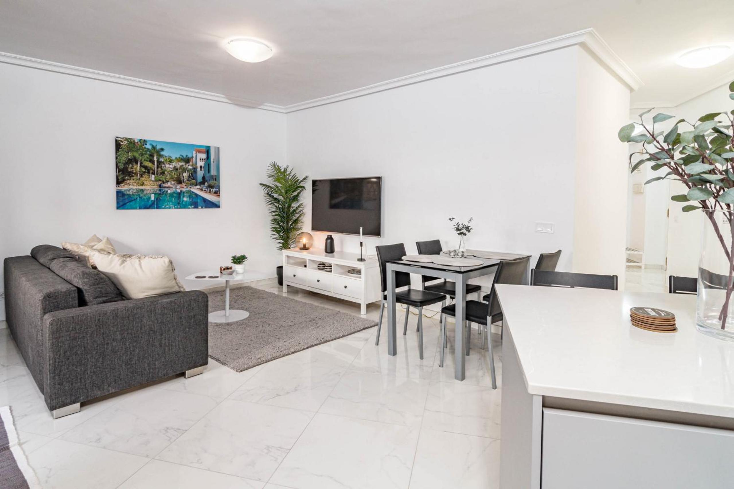 Marbella Vacations - Modern 3 Bedroom Apartment in Marbella with a Heated Pool close to Puerto Banus - Property Image 41