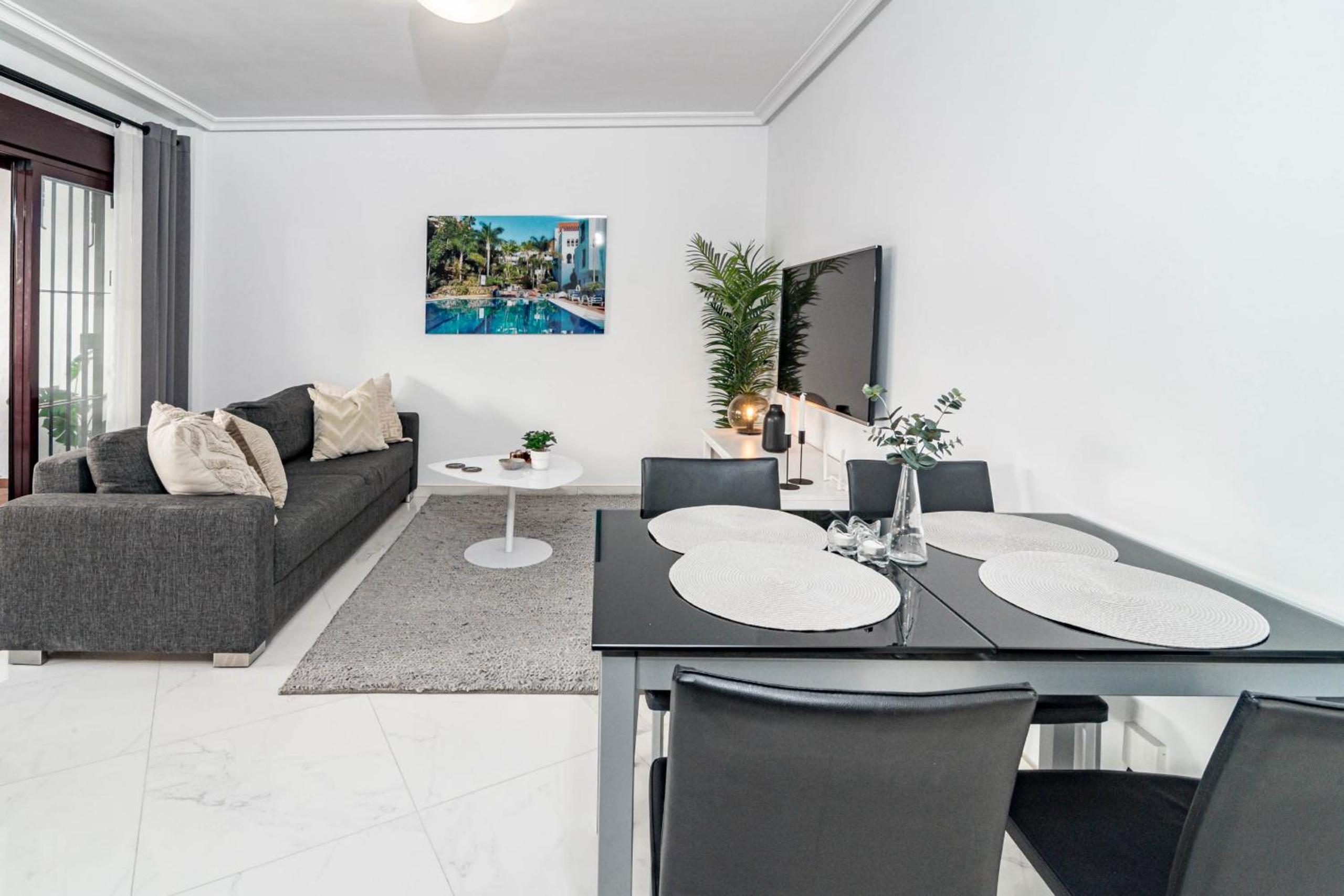 Marbella Vacations - Modern 3 Bedroom Apartment in Marbella with a Heated Pool close to Puerto Banus - Property Image 2