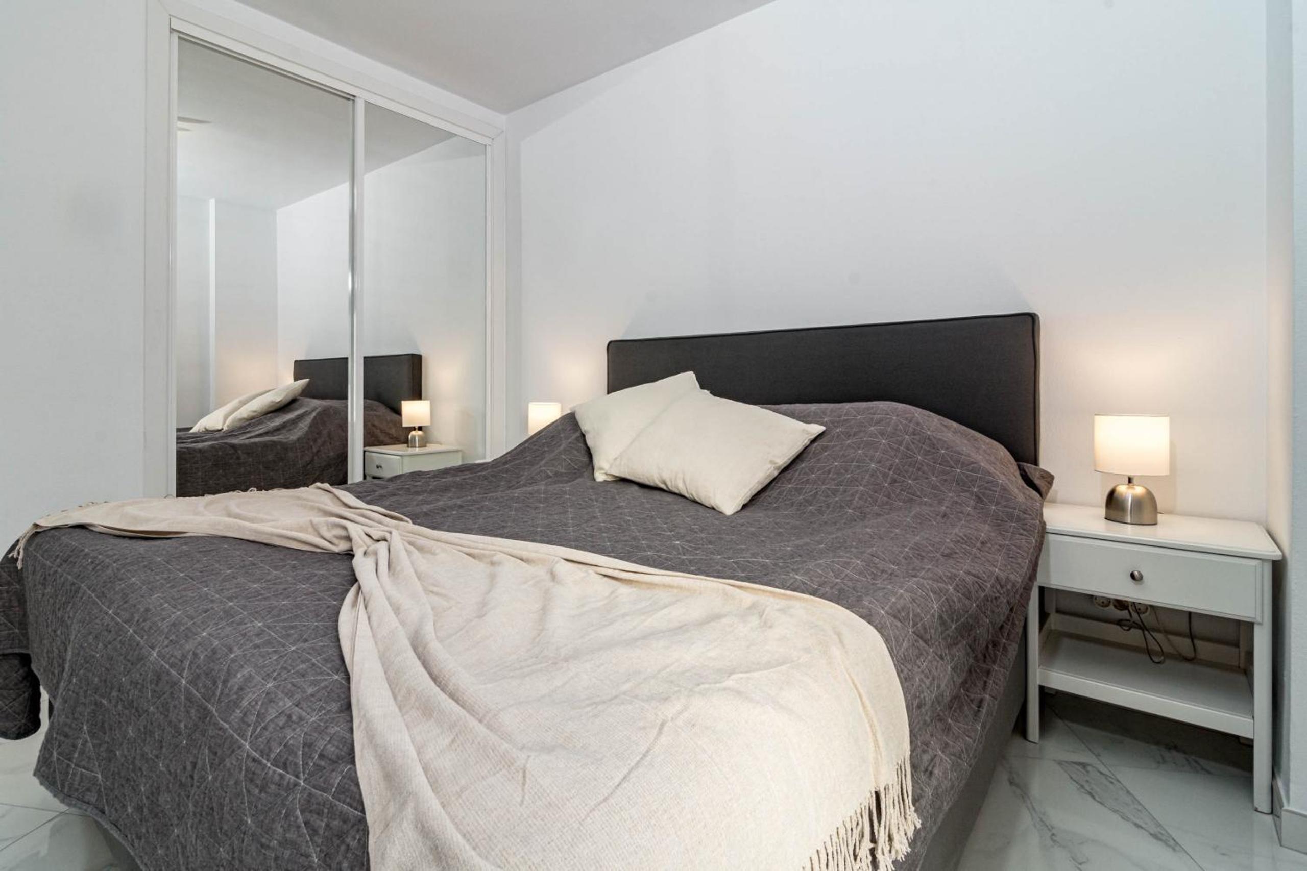 Marbella Vacations - Modern 3 Bedroom Apartment in Marbella with a Heated Pool close to Puerto Banus - Property Image 5