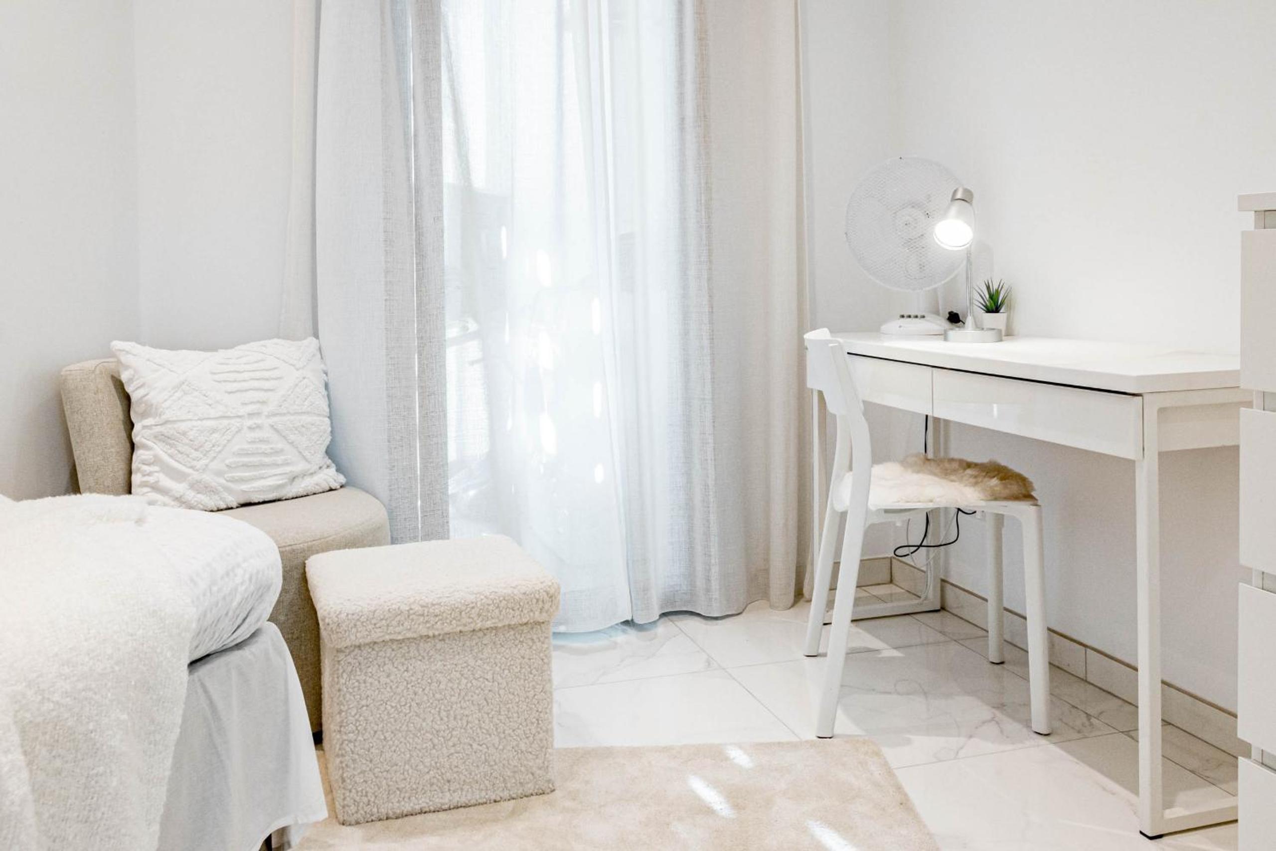 Marbella Vacations - Modern 3 Bedroom Apartment in Marbella with a Heated Pool close to Puerto Banus - Property Image 12