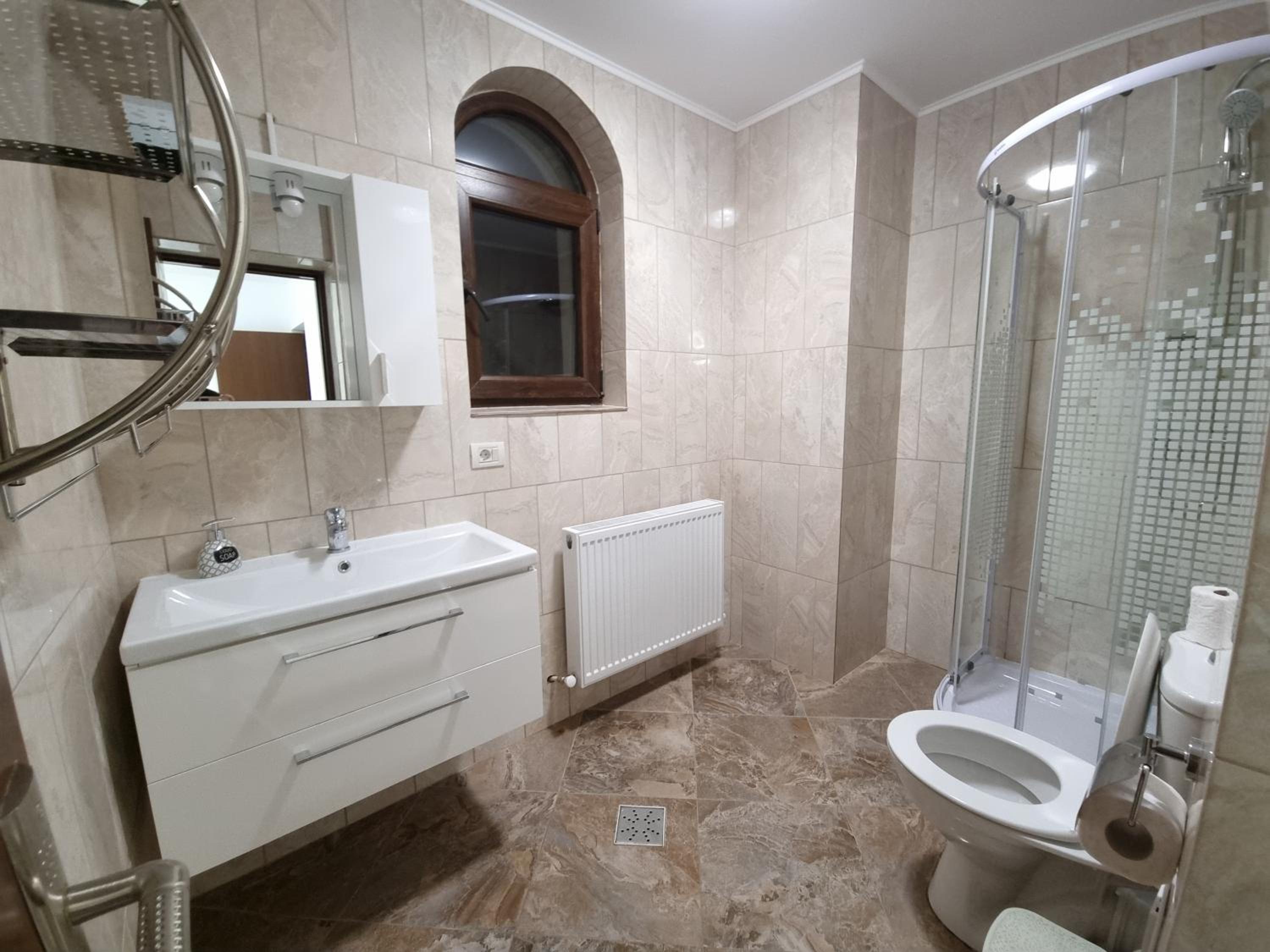 PENSIUNEA LUXURY