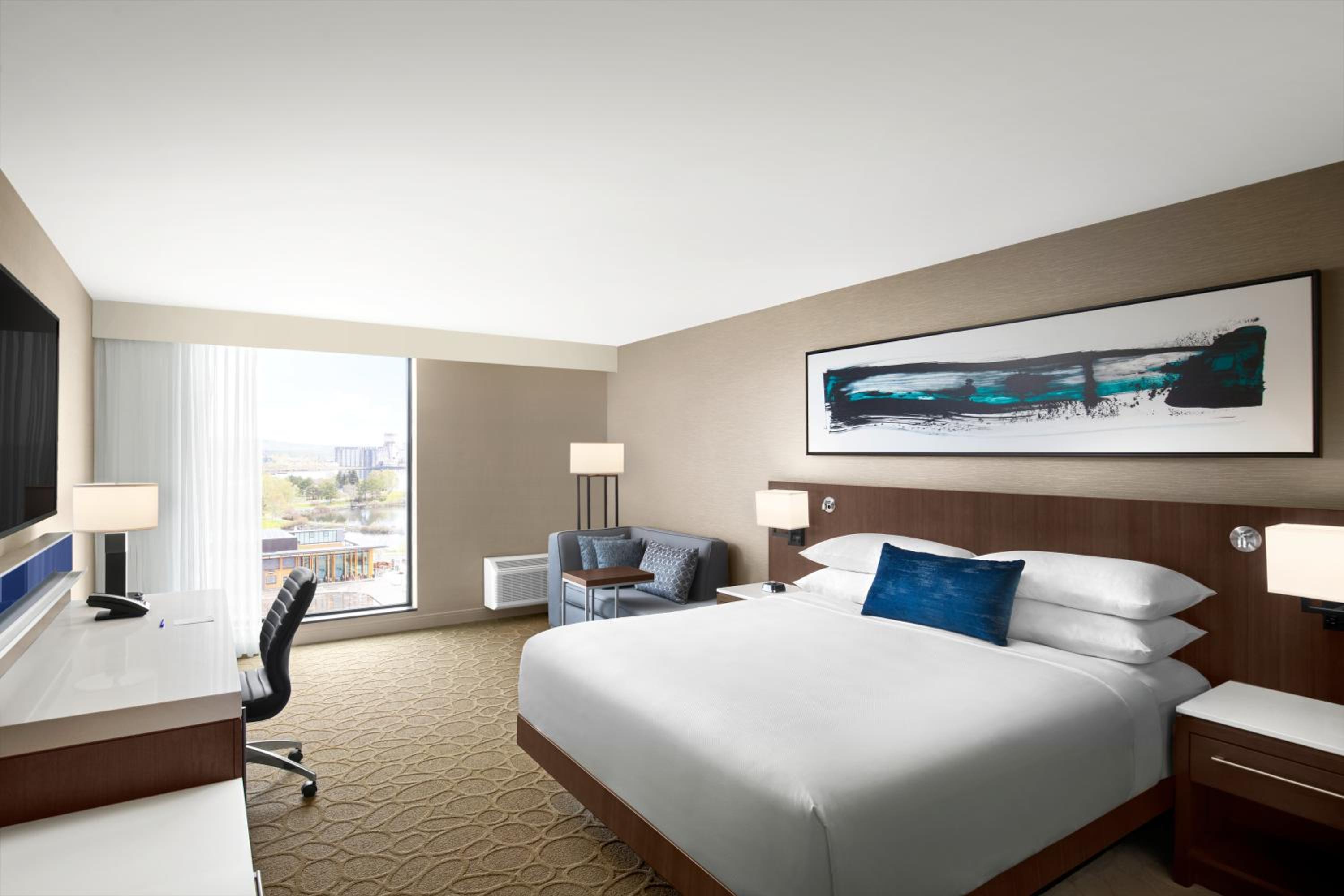 Thunder Bay Vacations - Delta Hotels by Marriott Thunder Bay - Property Image 3