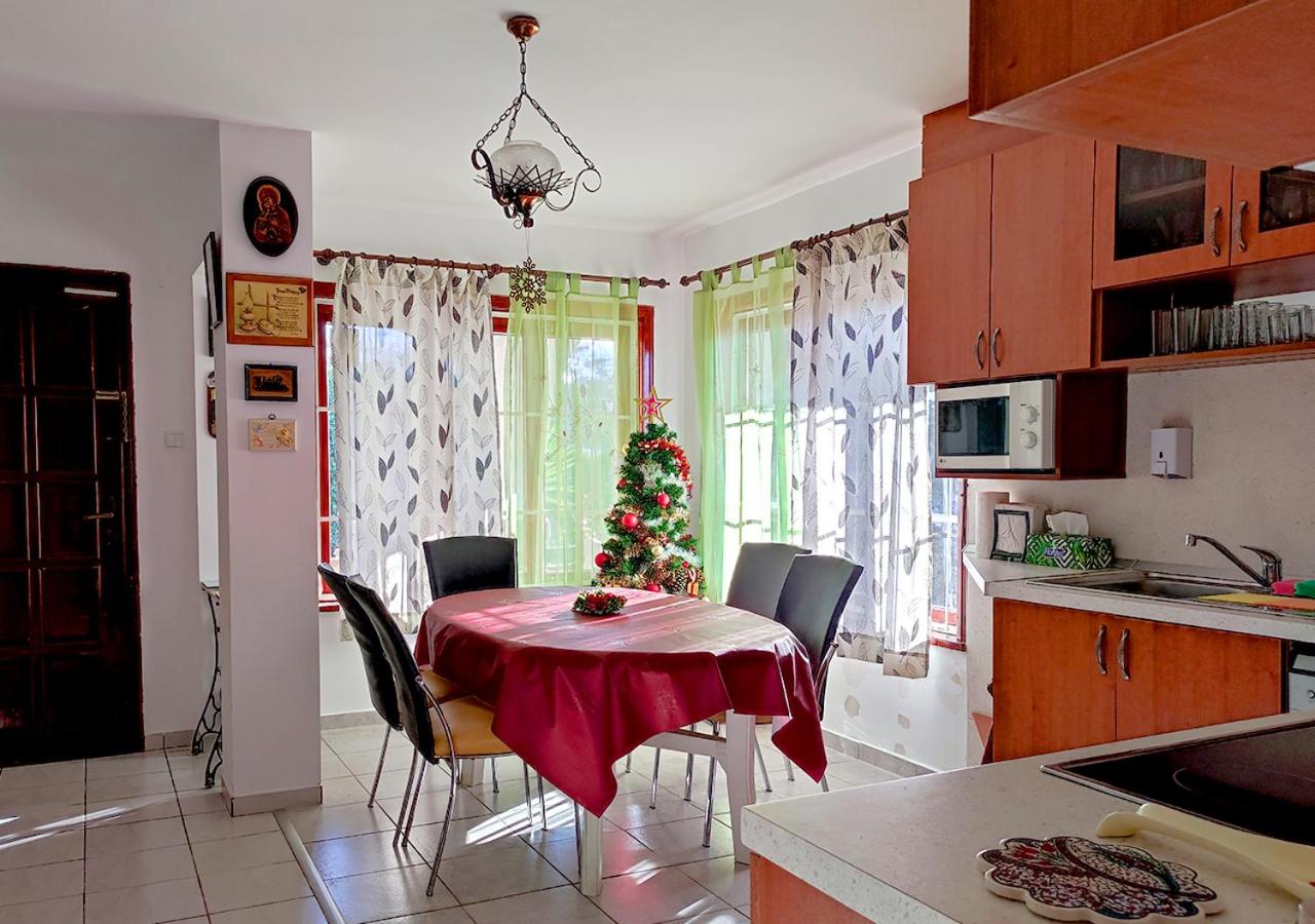 Guest House - Heaven